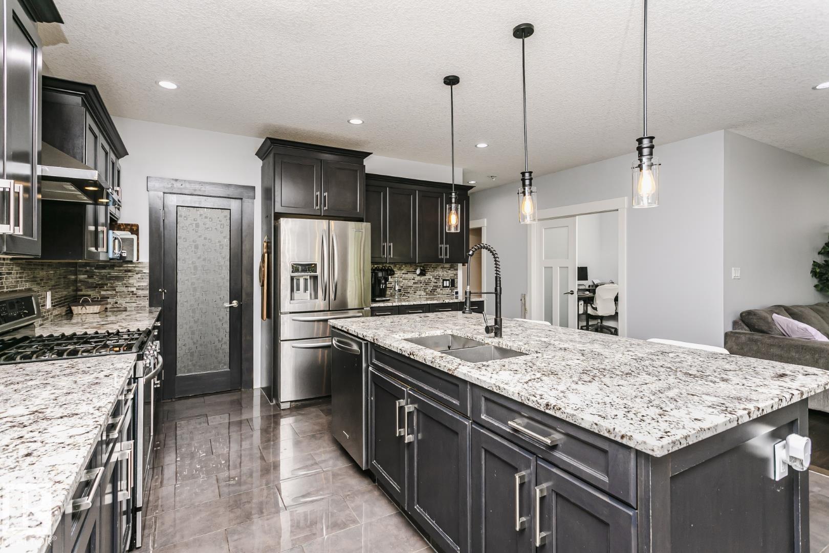 Photo 8 at 5414 64 Street, Eaglemont Heights, Beaumont
