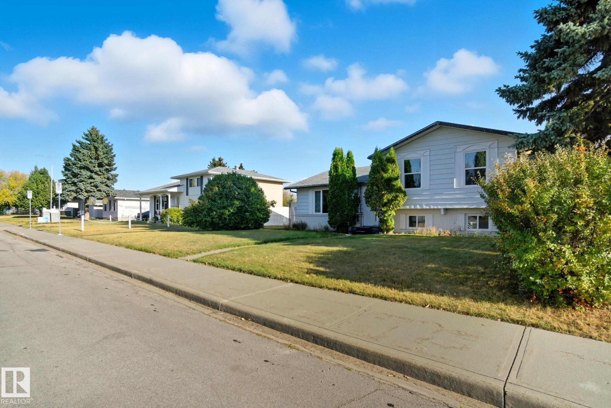 14239 53 Street NW, York, Edmonton