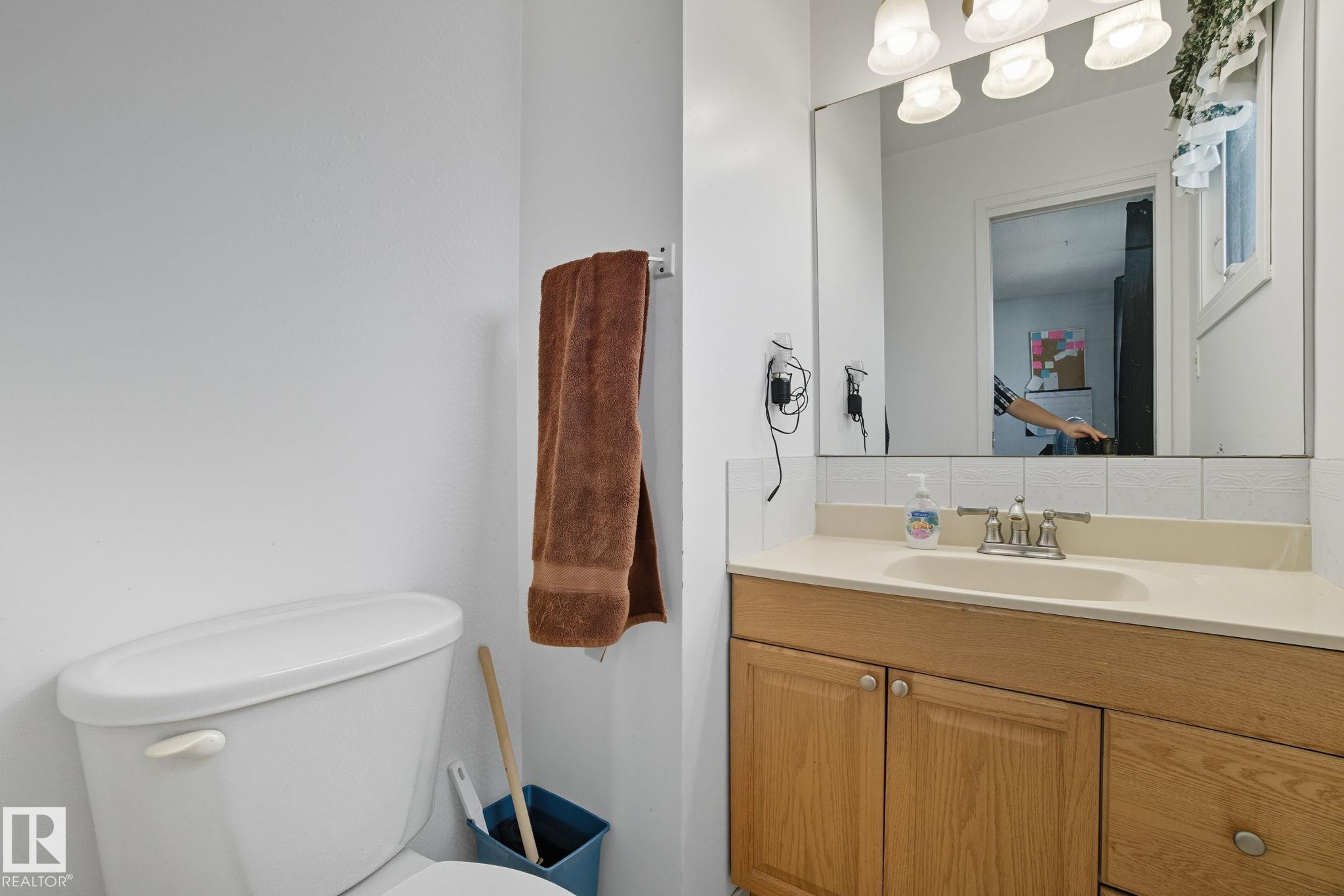 Photo 26 at 14239 53 Street NW, York, Edmonton