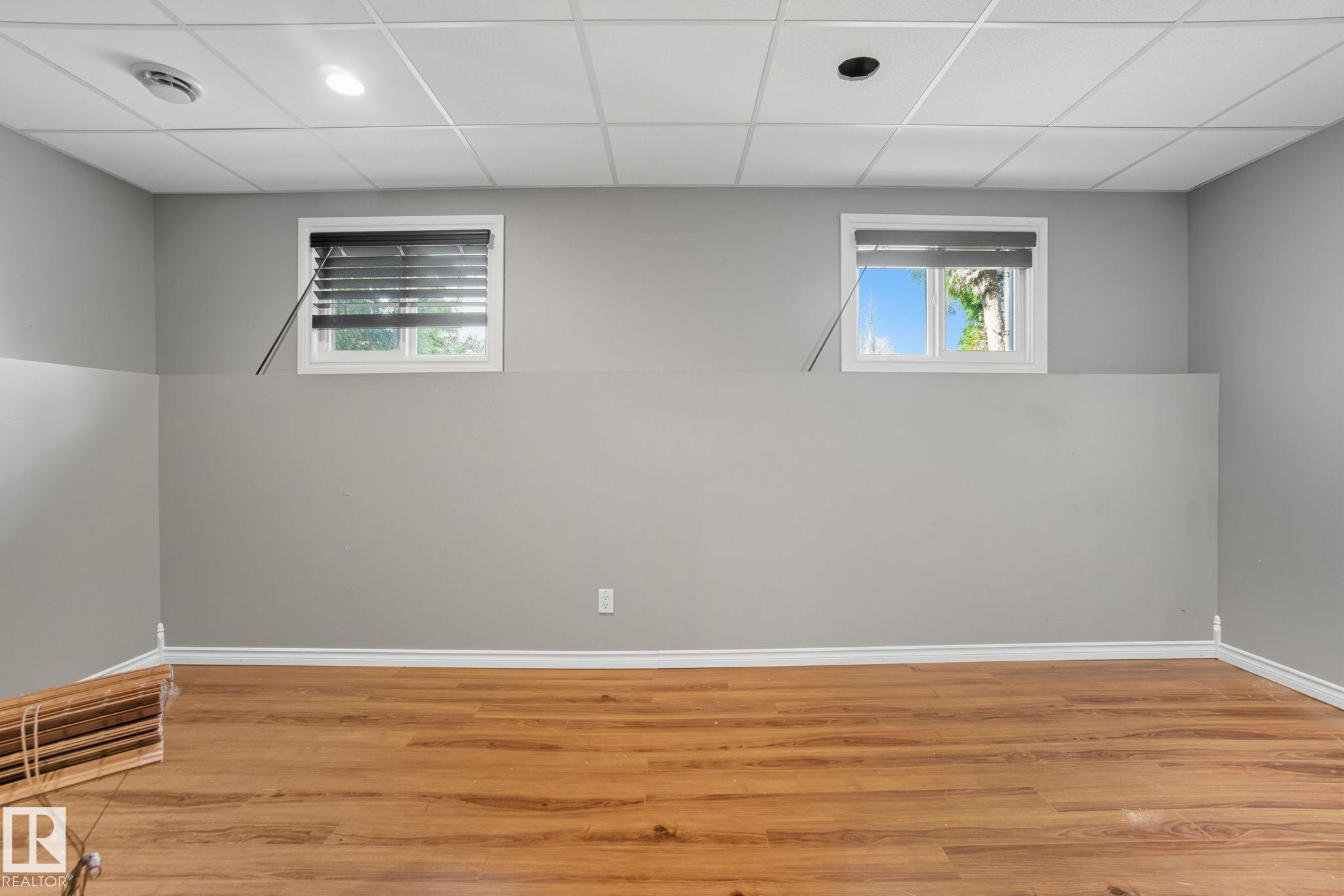 Photo 29 at 14239 53 Street NW, York, Edmonton