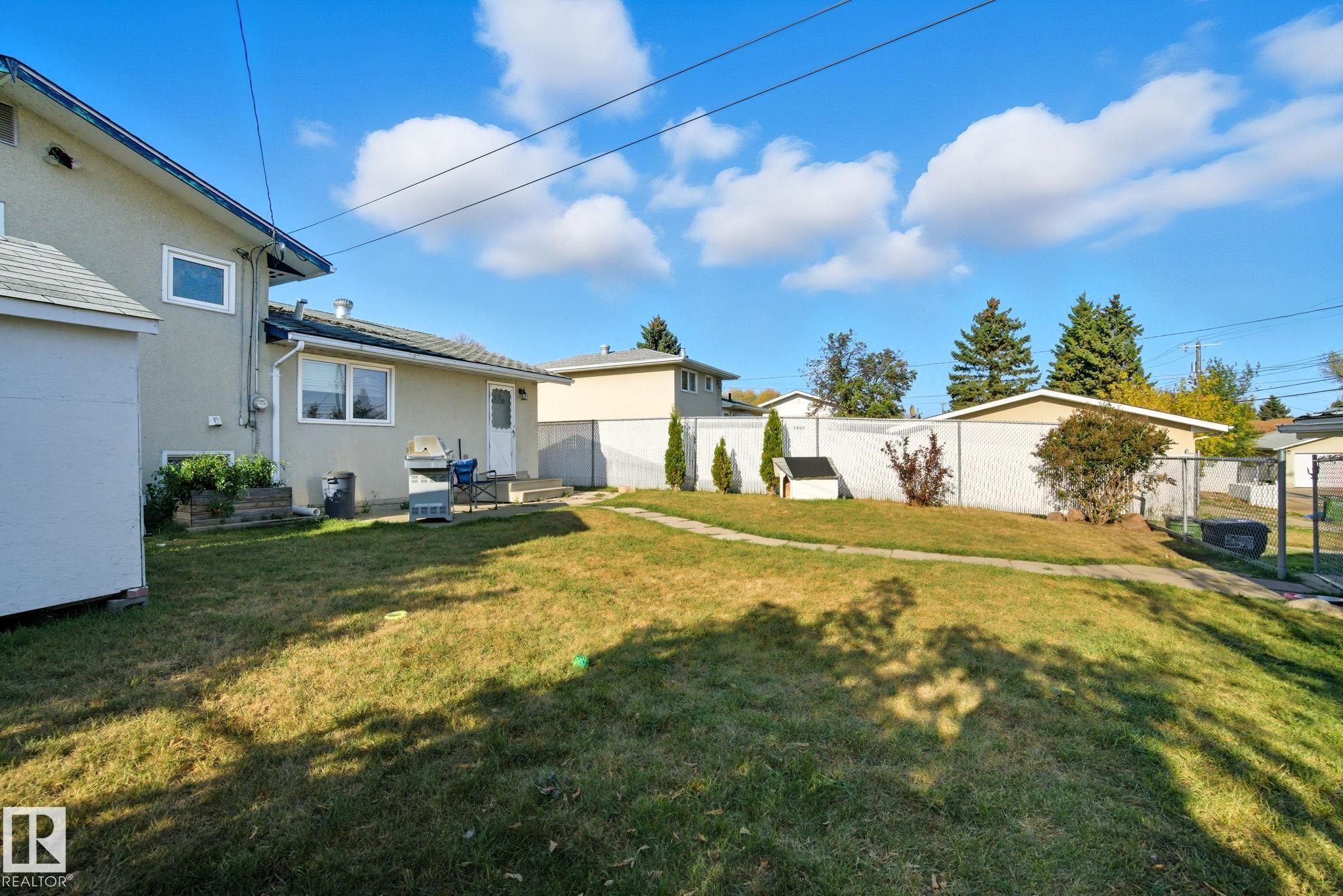 Photo 48 at 14239 53 Street NW, York, Edmonton