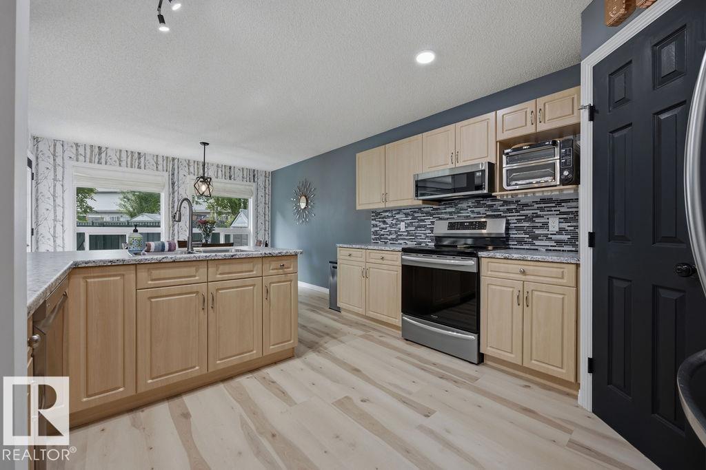 Photo 22 at 1892 Robertson Crescent SW, Rutherford, Edmonton