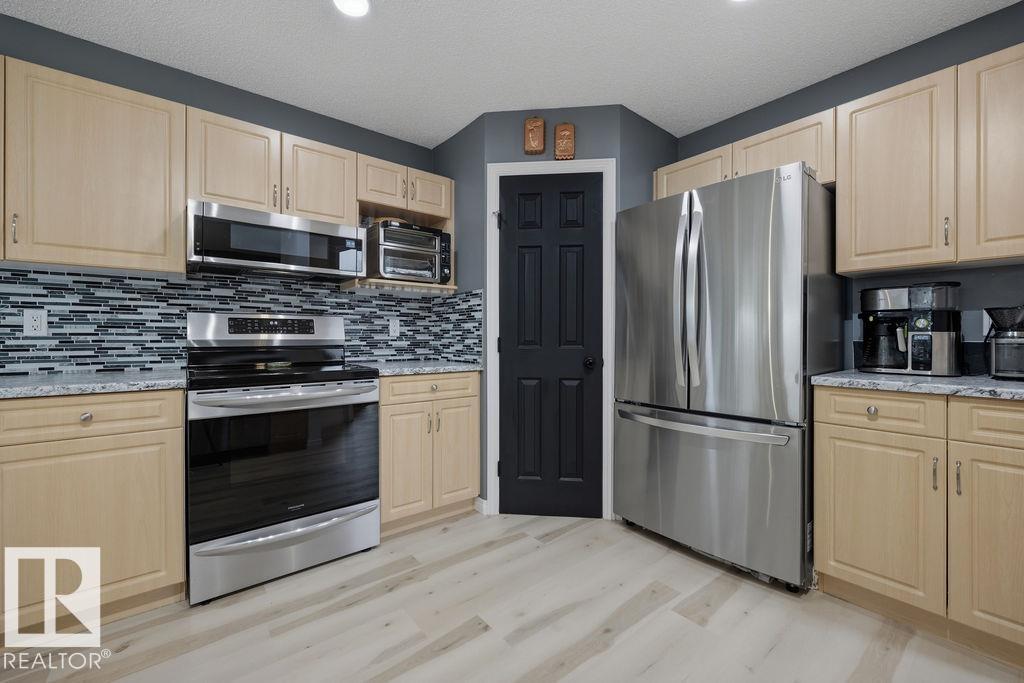 Photo 23 at 1892 Robertson Crescent SW, Rutherford, Edmonton