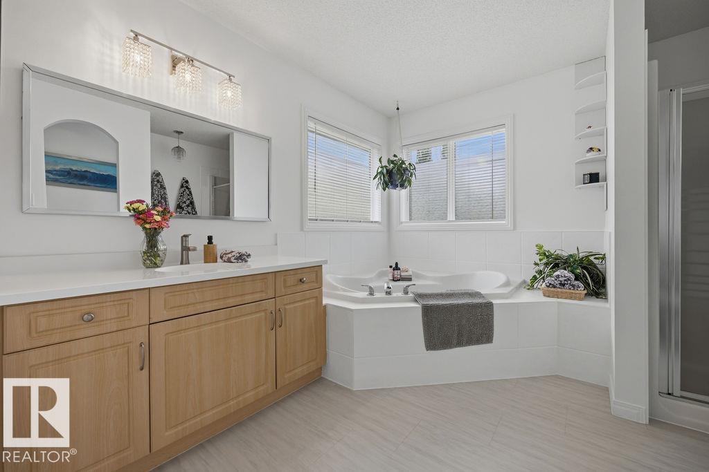 Photo 29 at 1892 Robertson Crescent SW, Rutherford, Edmonton