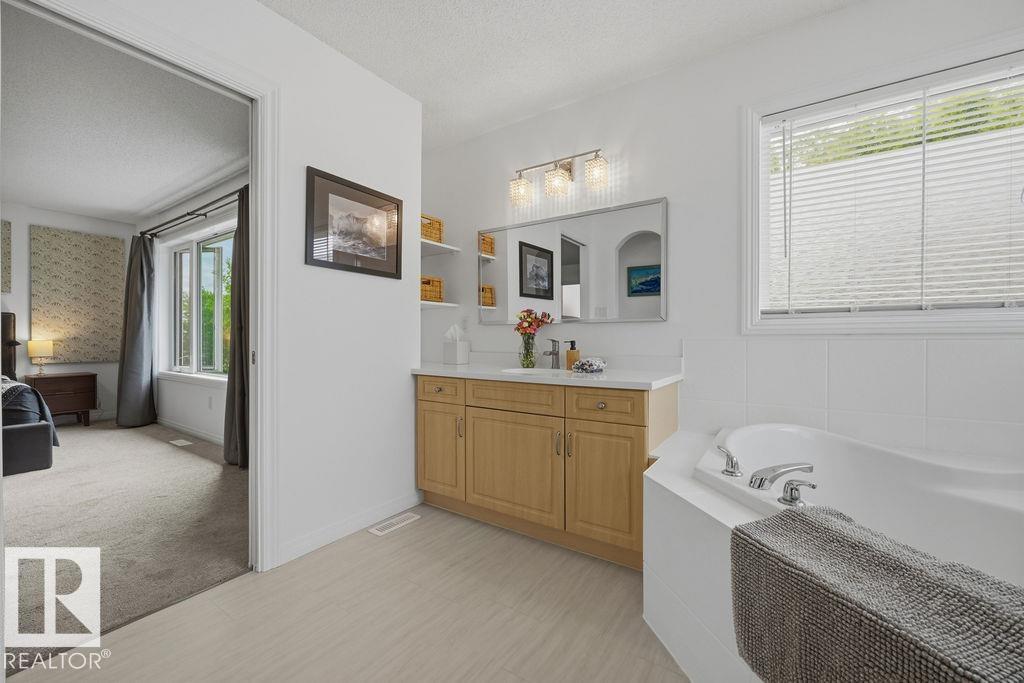 Photo 31 at 1892 Robertson Crescent SW, Rutherford, Edmonton