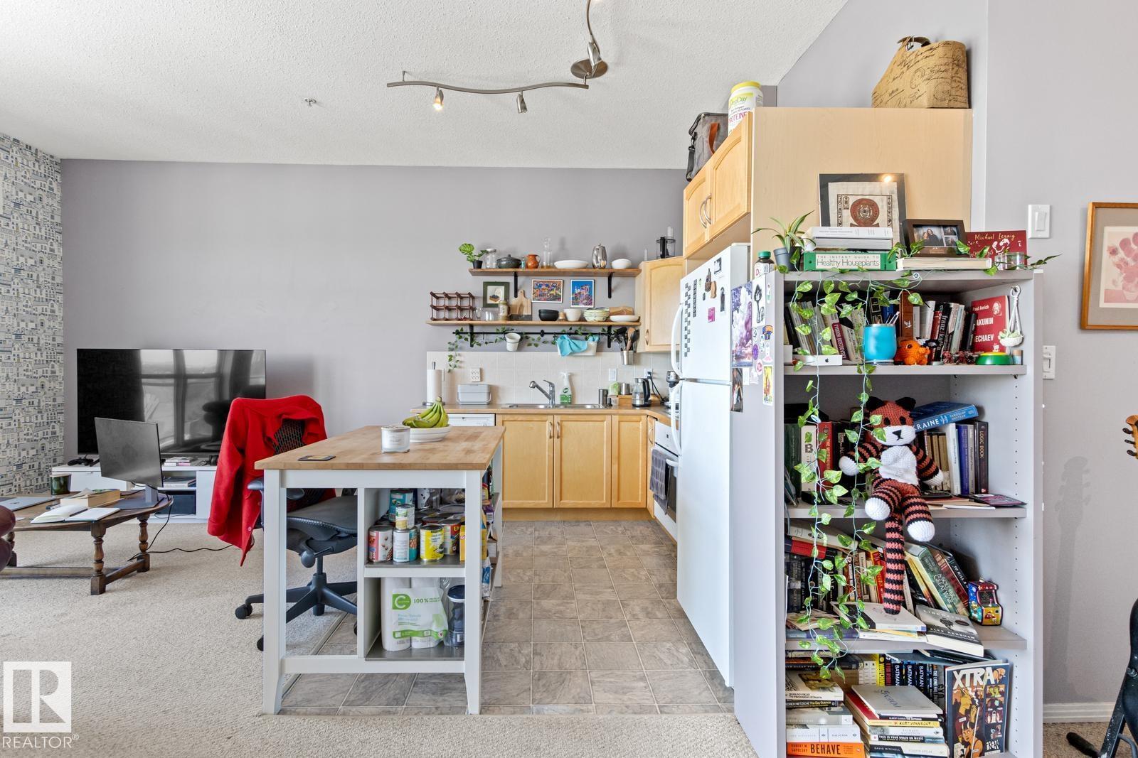 Photo 6 at 506 - 9503 101 Avenue NW, Riverdale, Edmonton