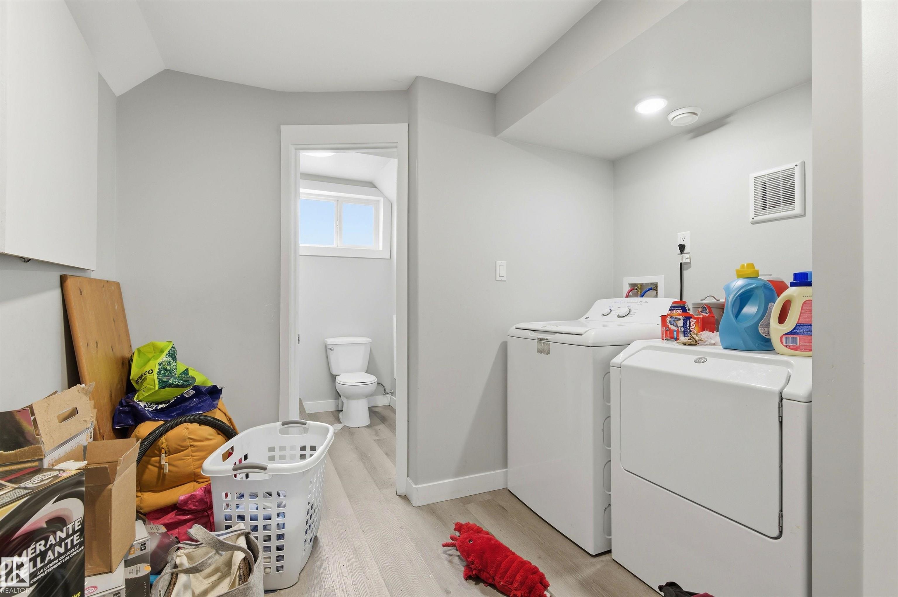 Photo 15 at 7412/7414 83 Avenue NW, Kenilworth, Edmonton