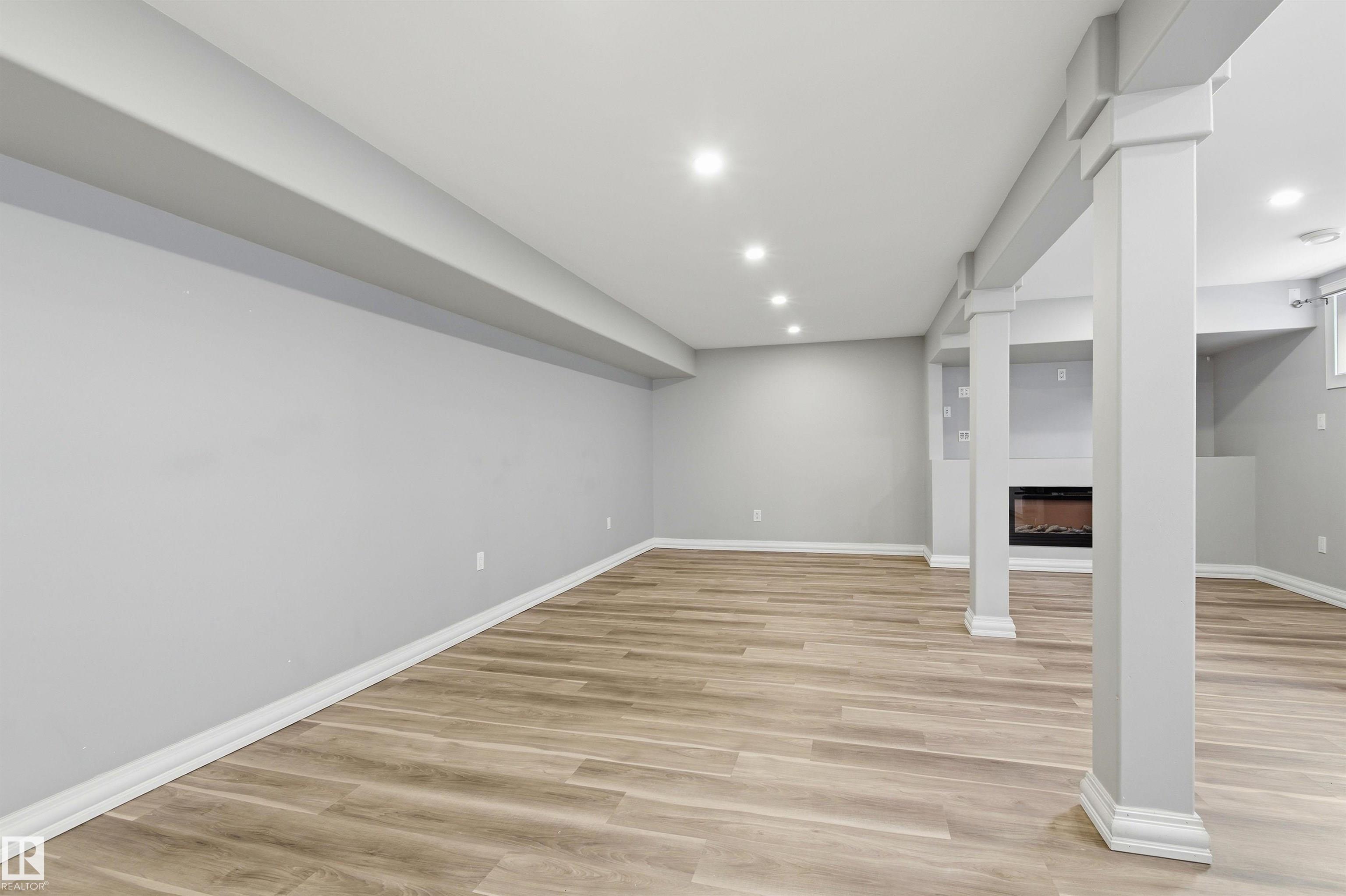 Photo 20 at 7412/7414 83 Avenue NW, Kenilworth, Edmonton