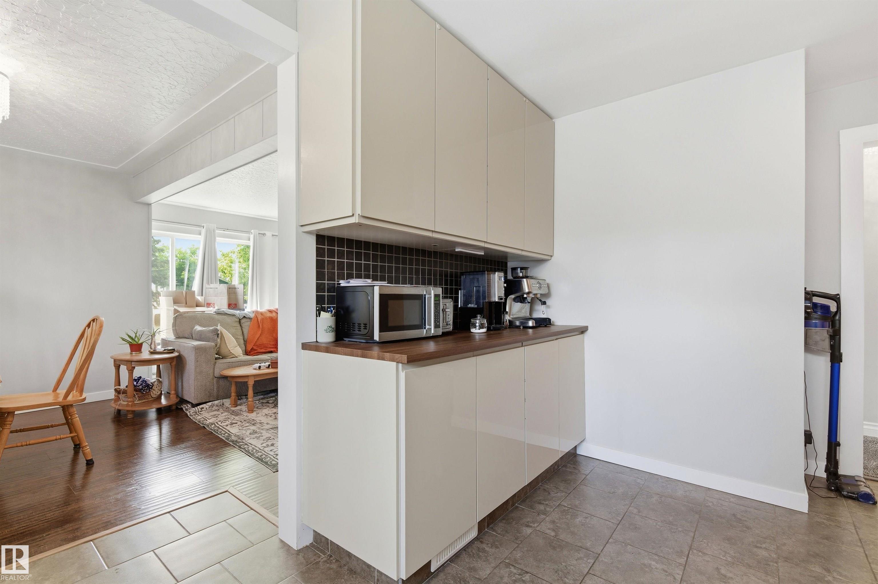 Photo 6 at 7412/7414 83 Avenue NW, Kenilworth, Edmonton