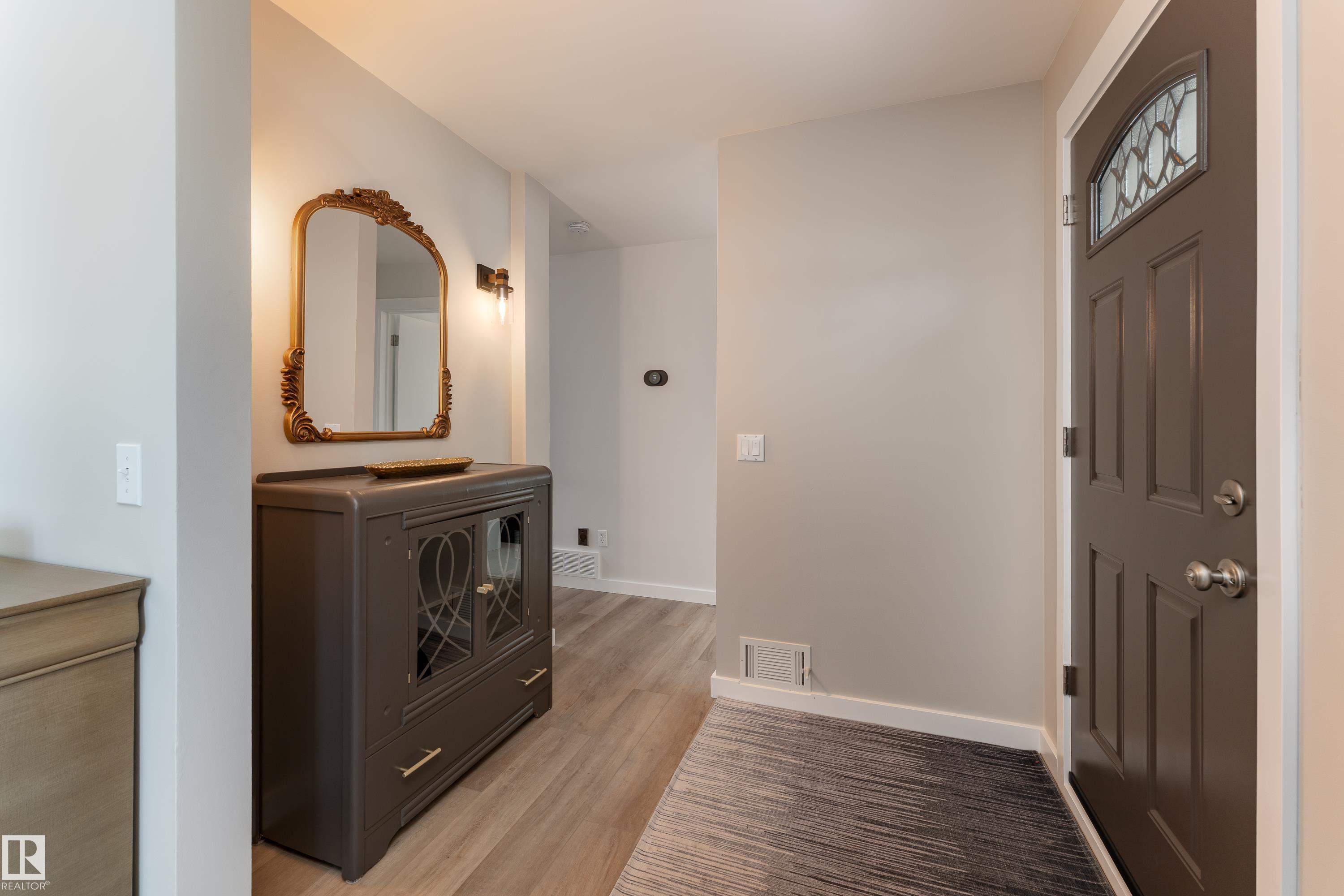 Photo 13 at 7223 95 Avenue NW, Ottewell, Edmonton