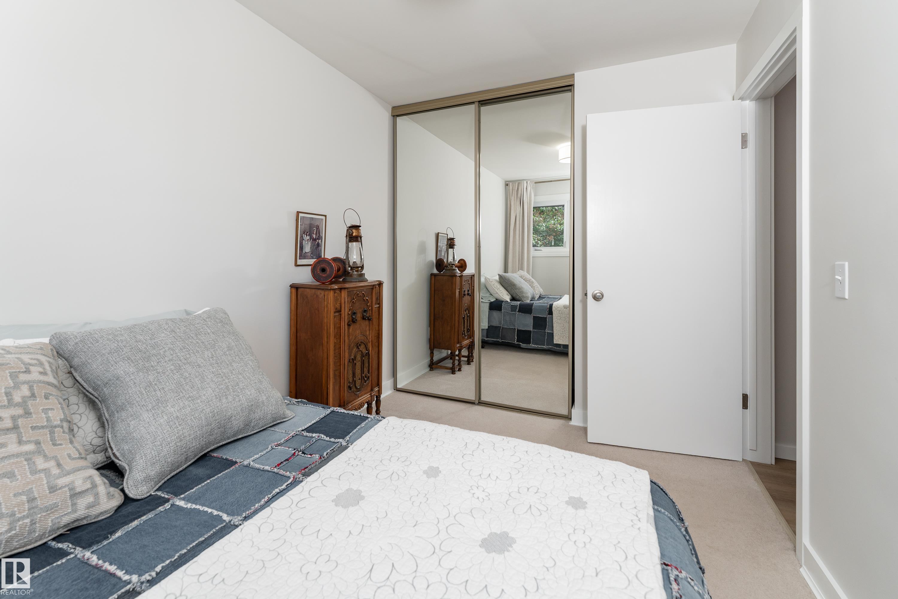 Photo 17 at 7223 95 Avenue NW, Ottewell, Edmonton