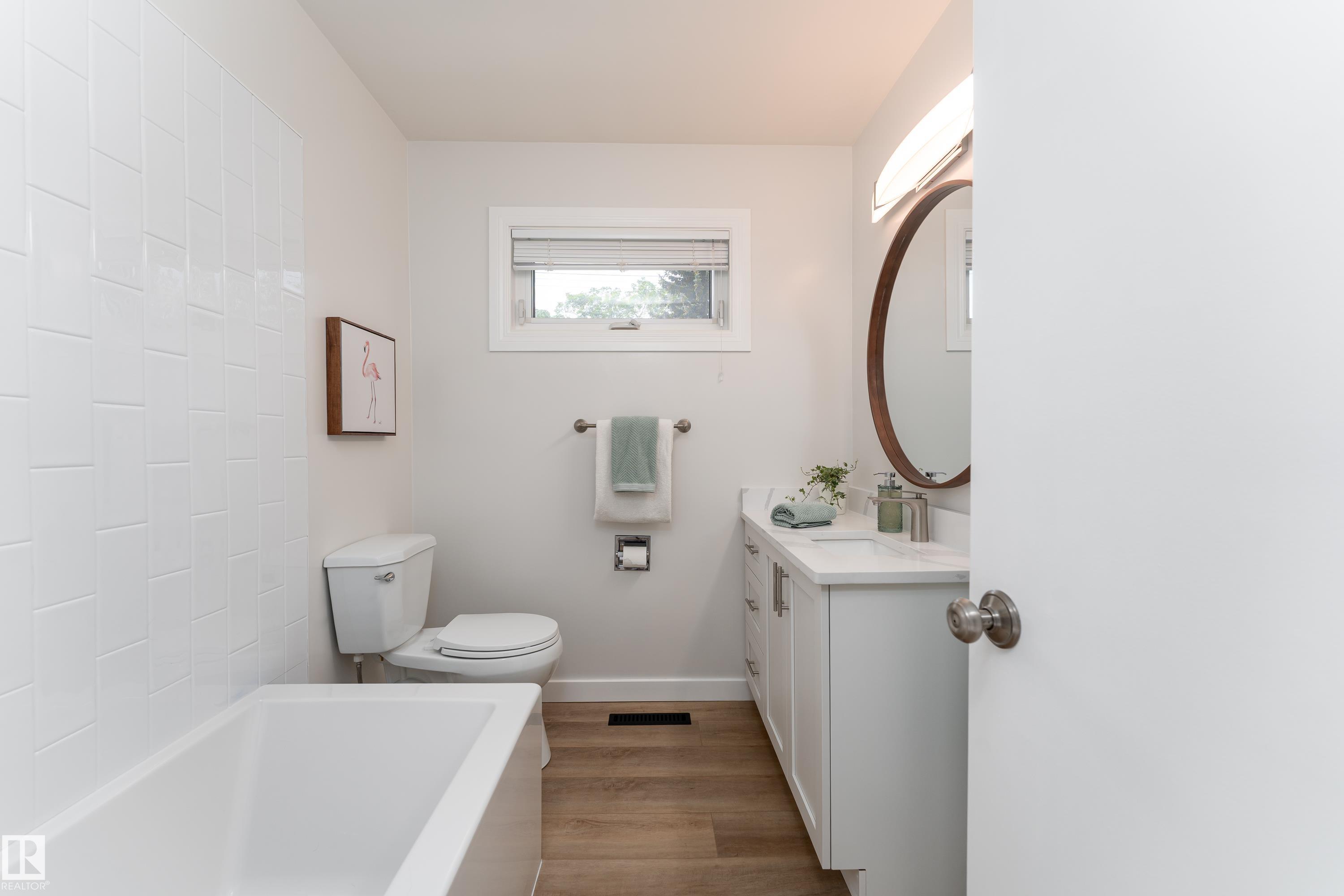 Photo 19 at 7223 95 Avenue NW, Ottewell, Edmonton