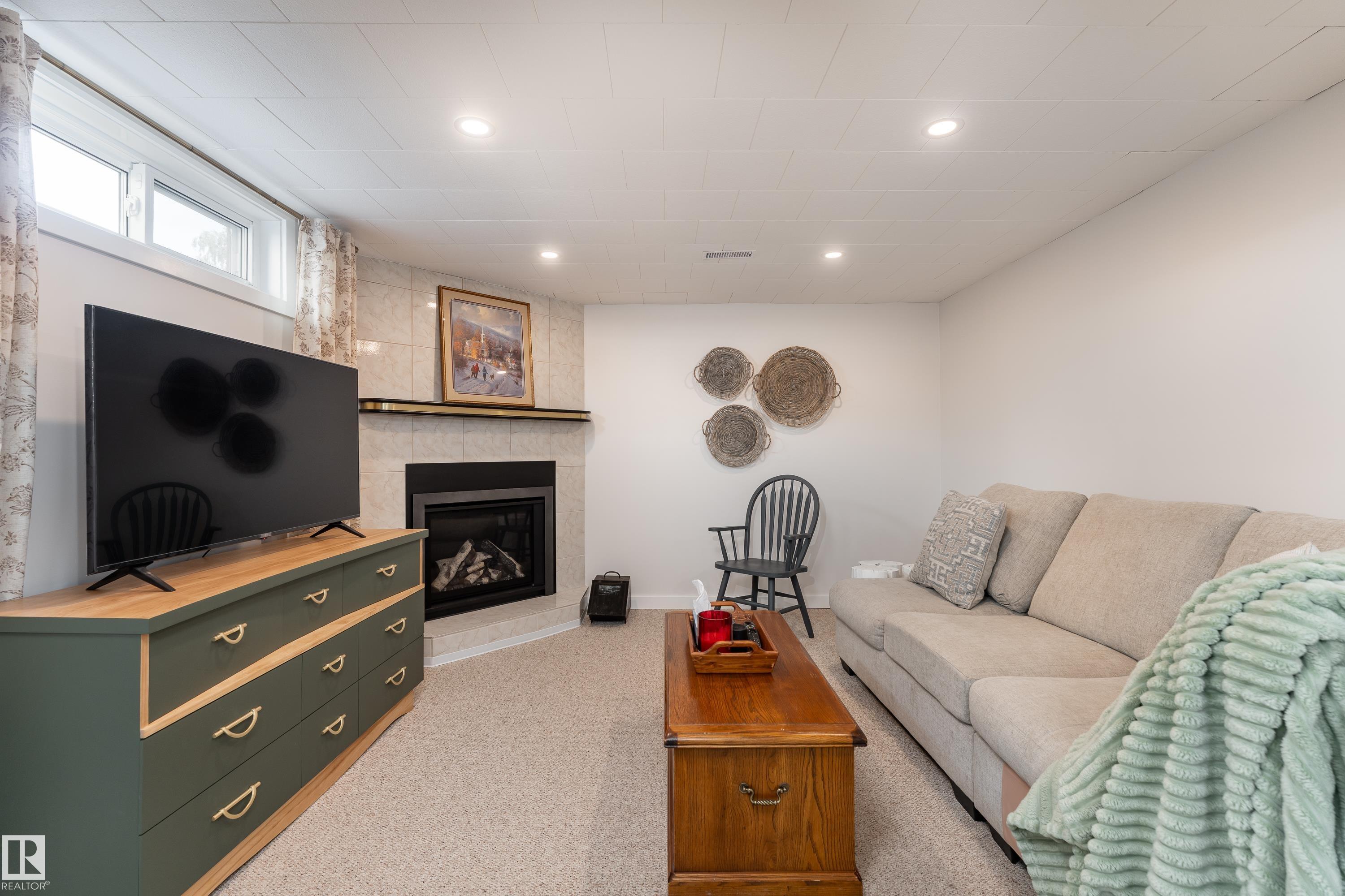 Photo 20 at 7223 95 Avenue NW, Ottewell, Edmonton