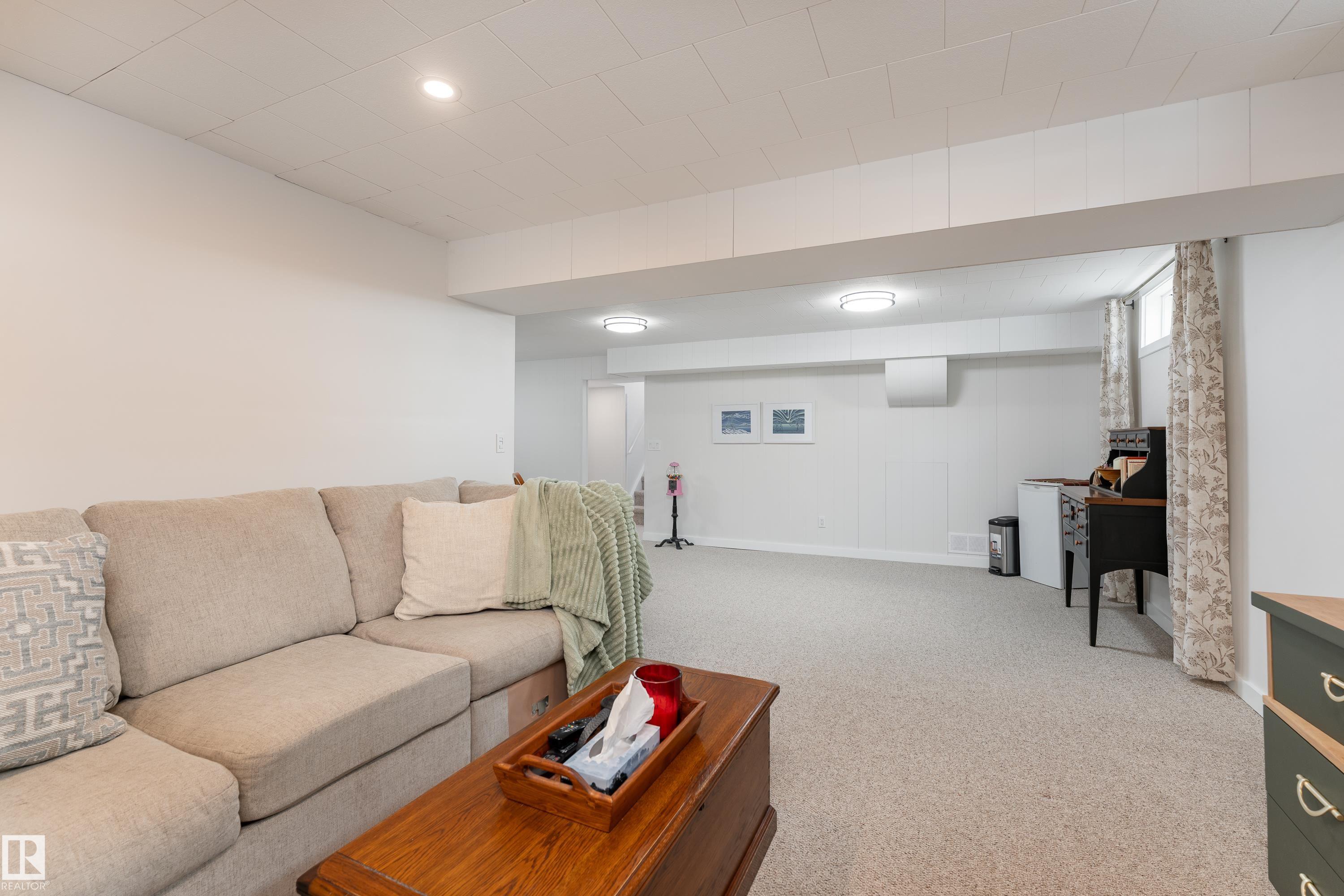 Photo 21 at 7223 95 Avenue NW, Ottewell, Edmonton