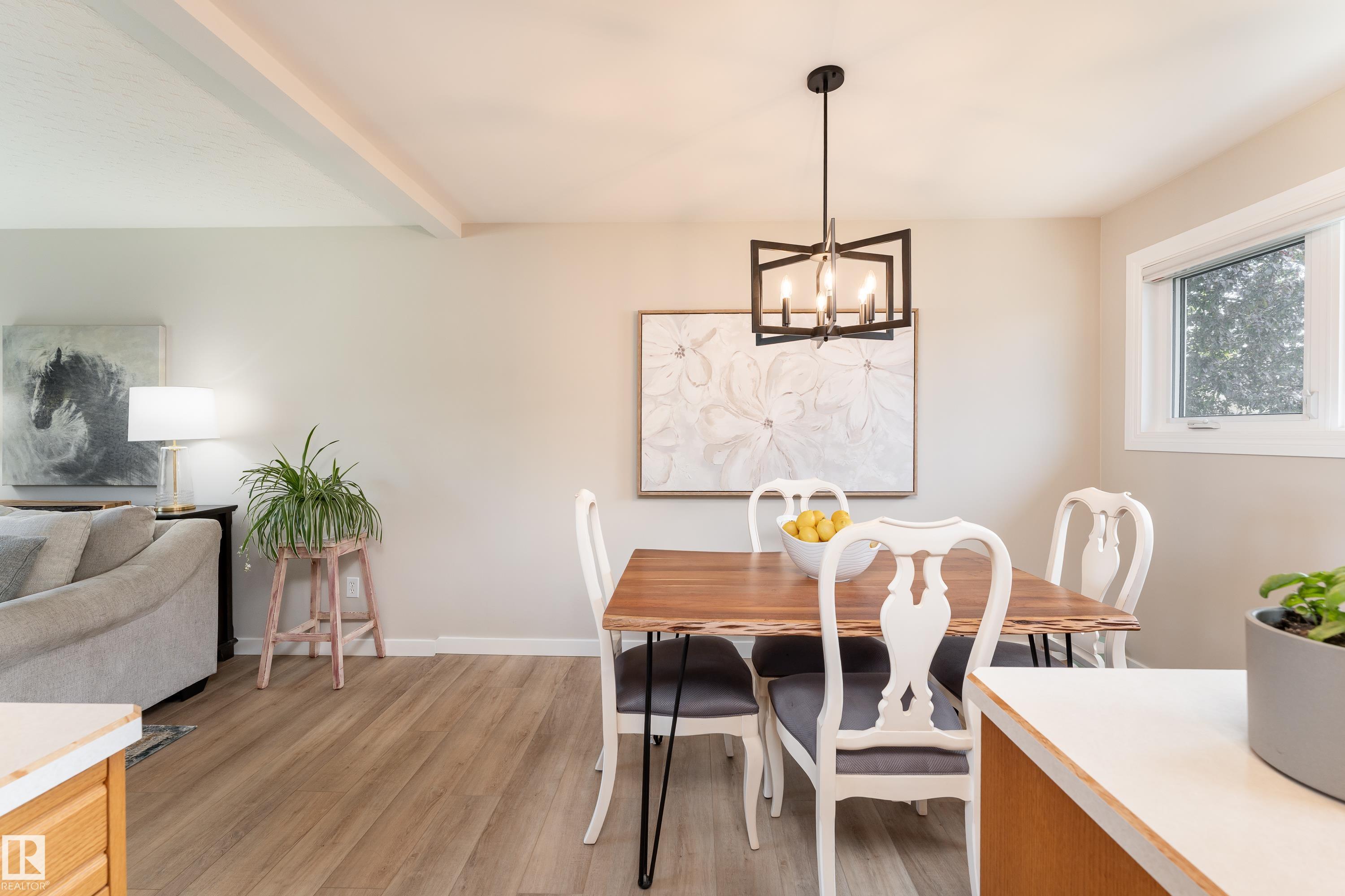 Photo 9 at 7223 95 Avenue NW, Ottewell, Edmonton