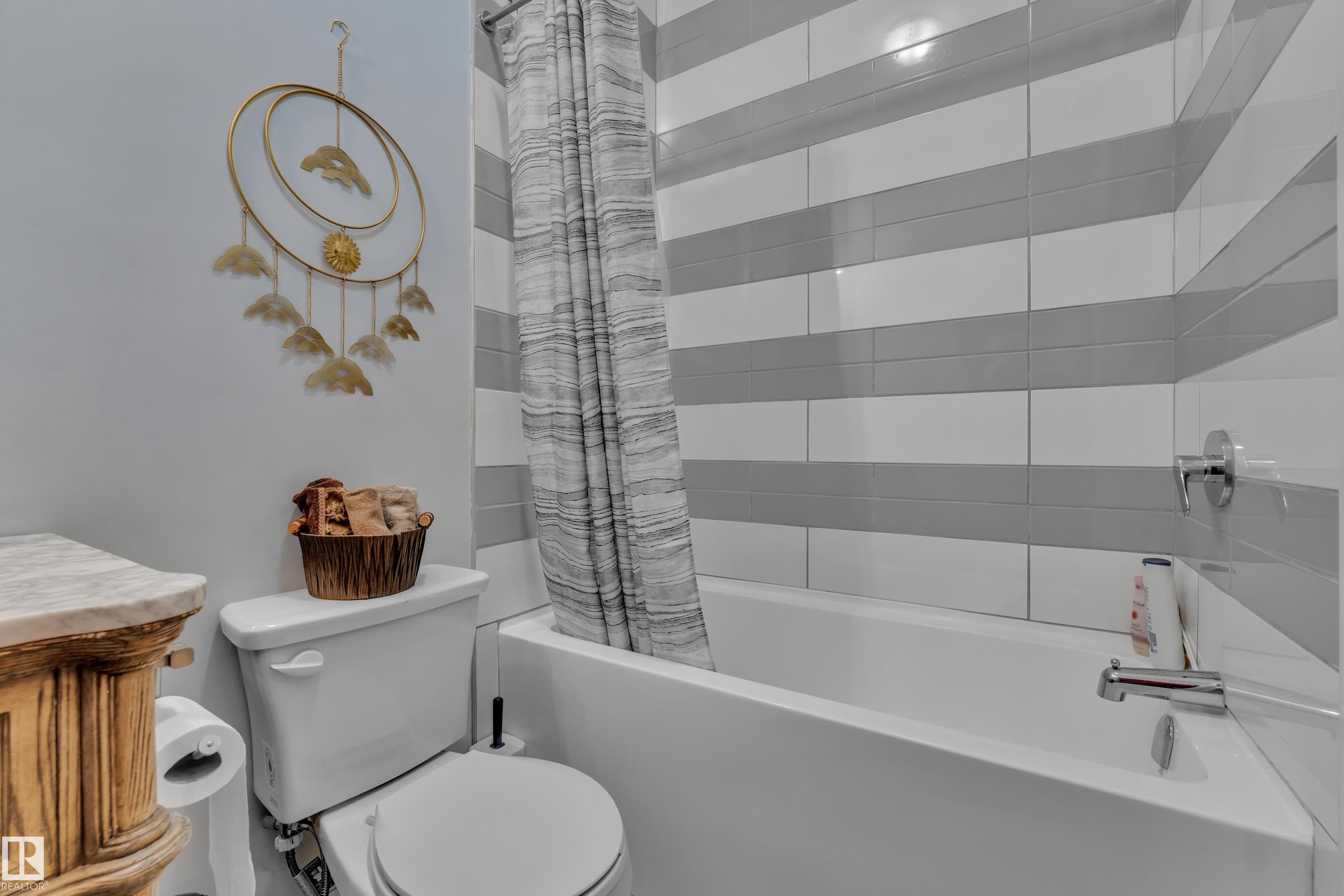 Photo 16 at 2718 Kirkland Way SW, Keswick, Edmonton