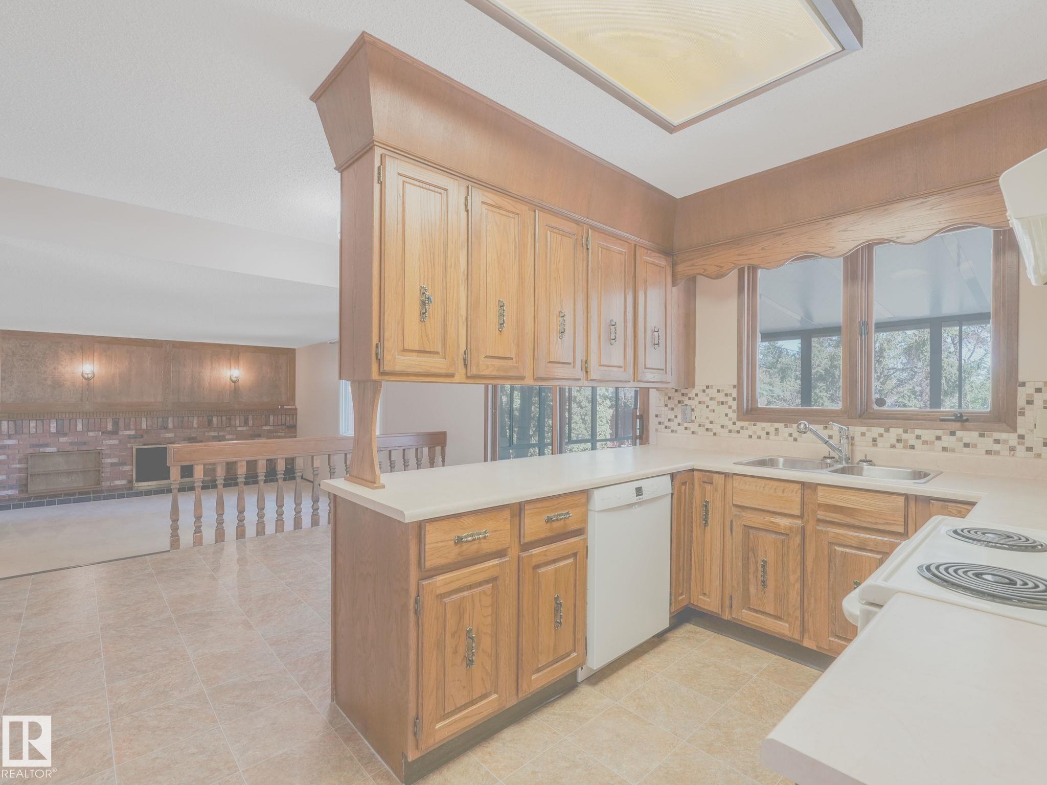 Photo 14 at 18514 86a Avenue NW, Aldergrove, Edmonton