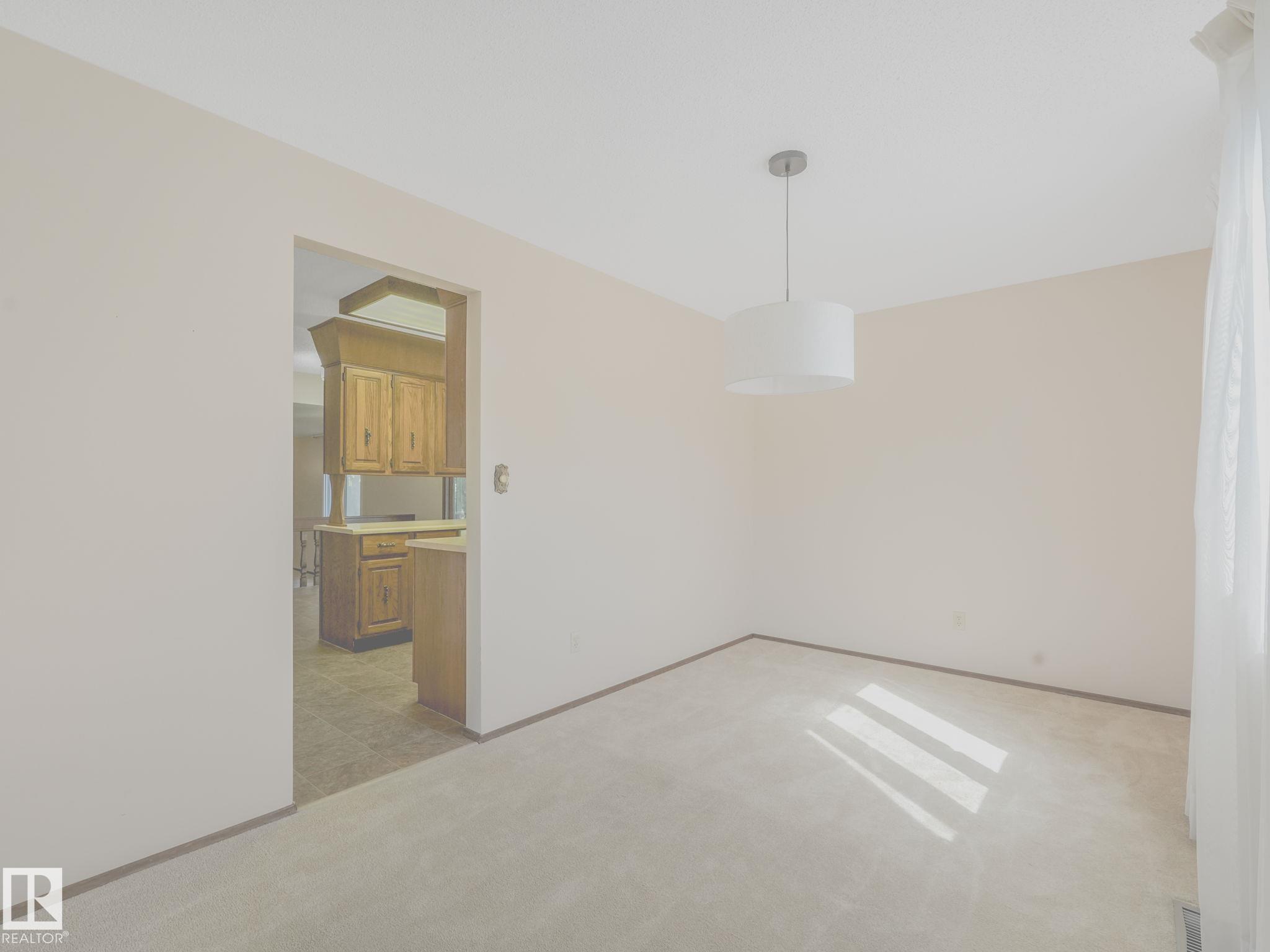 Photo 6 at 18514 86a Avenue NW, Aldergrove, Edmonton