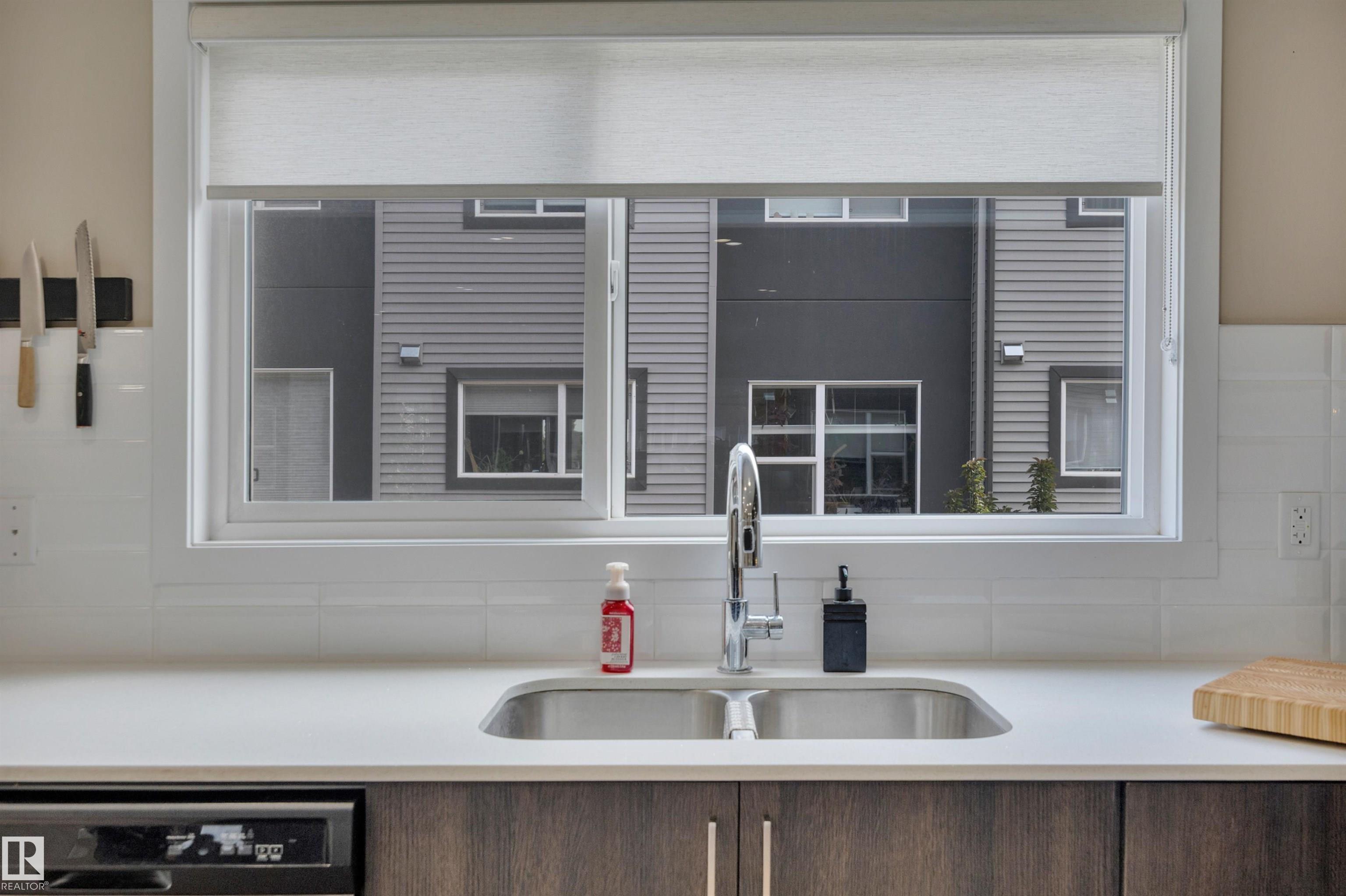 Photo 13 at 46 - 1075 Rosenthal Boulevard NW, Rosenthal, Edmonton