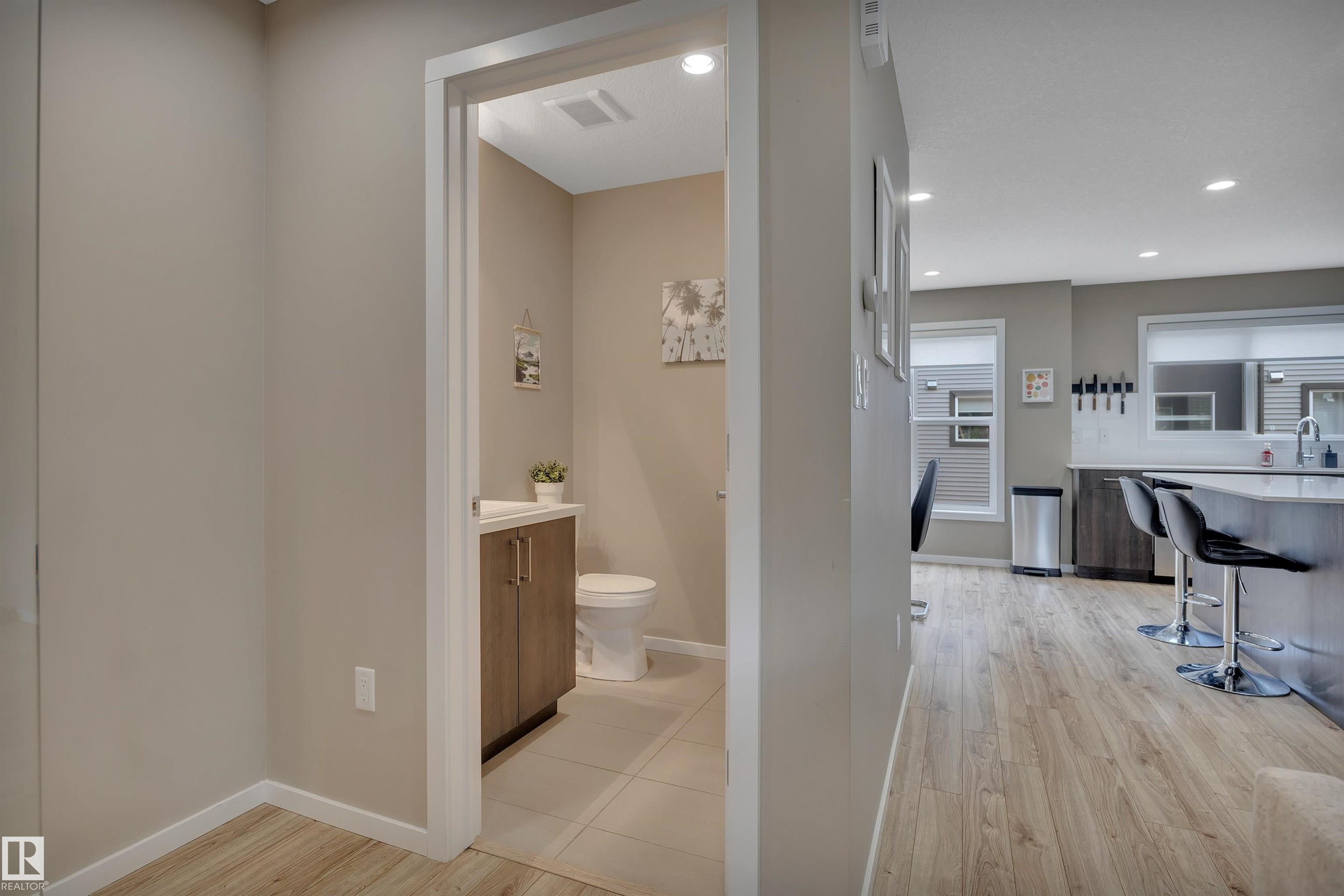 Photo 18 at 46 - 1075 Rosenthal Boulevard NW, Rosenthal, Edmonton