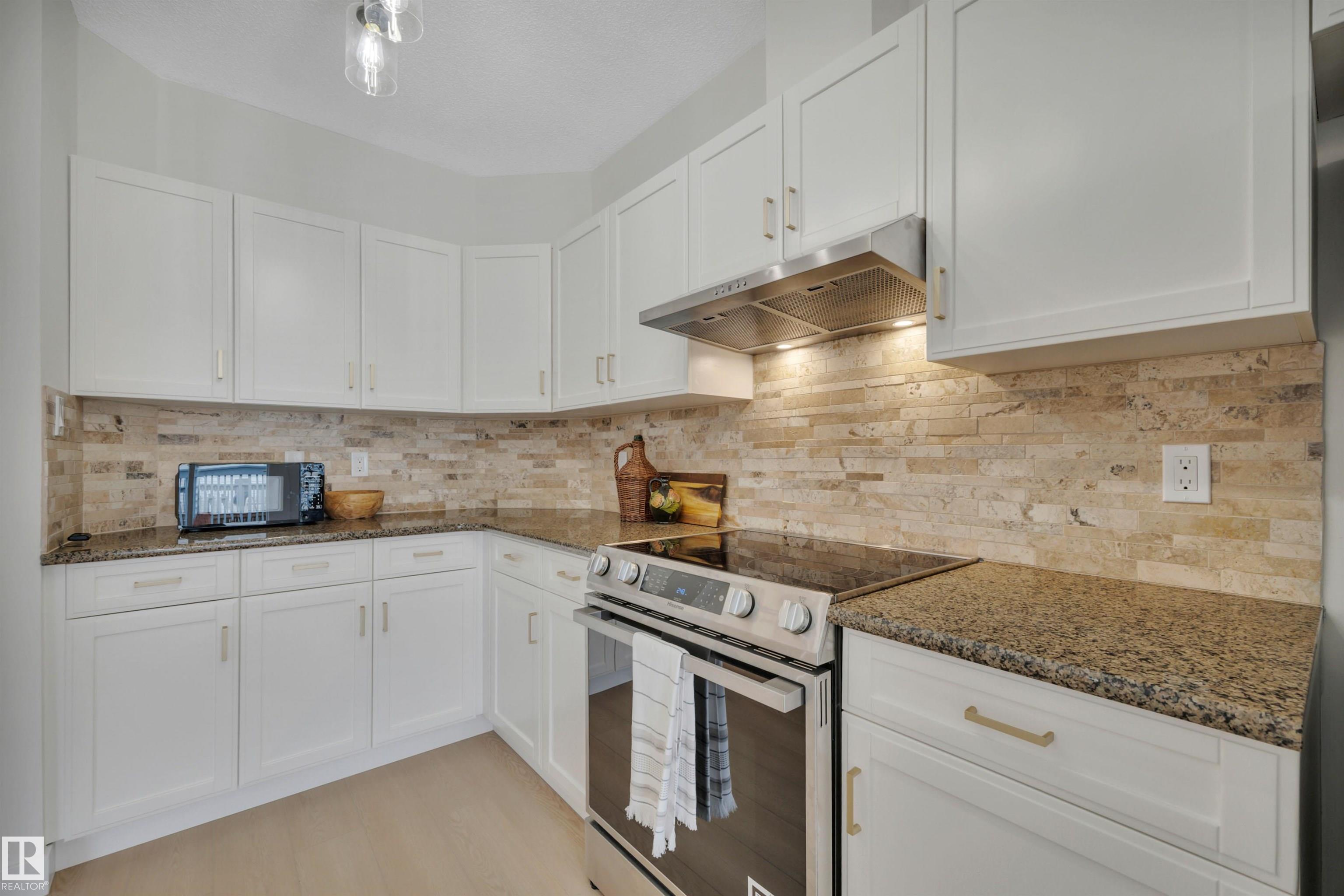 Photo 15 at 9 - 843 Youville Drive NW, Tawa, Edmonton