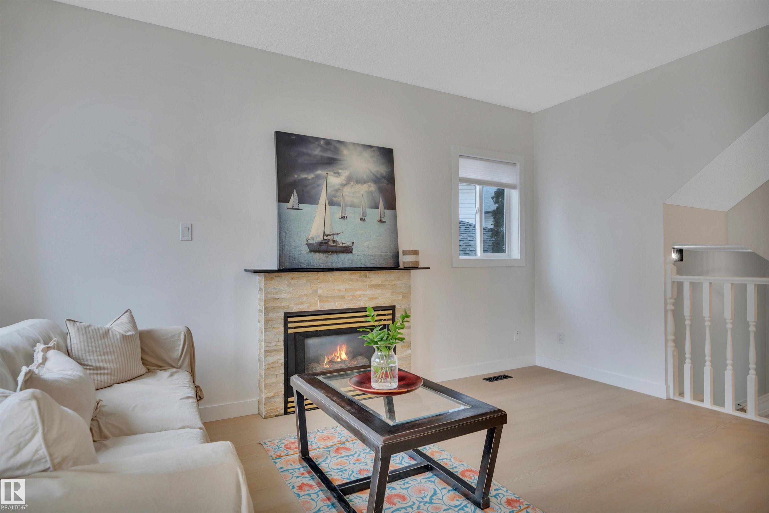 Photo 9 at 9 - 843 Youville Drive NW, Tawa, Edmonton