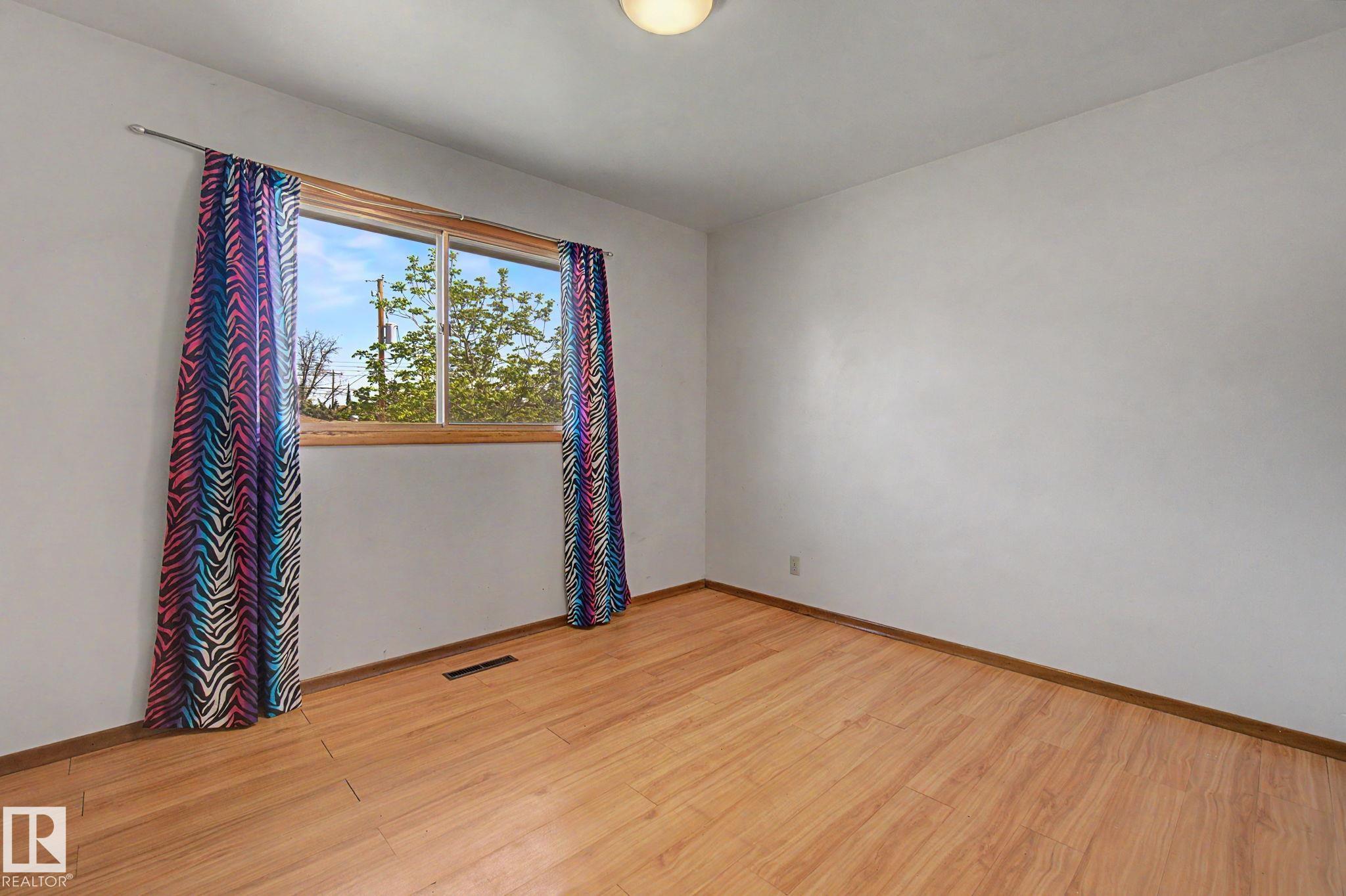 Photo 16 at 5103 54 Avenue, Old Town, Stony Plain