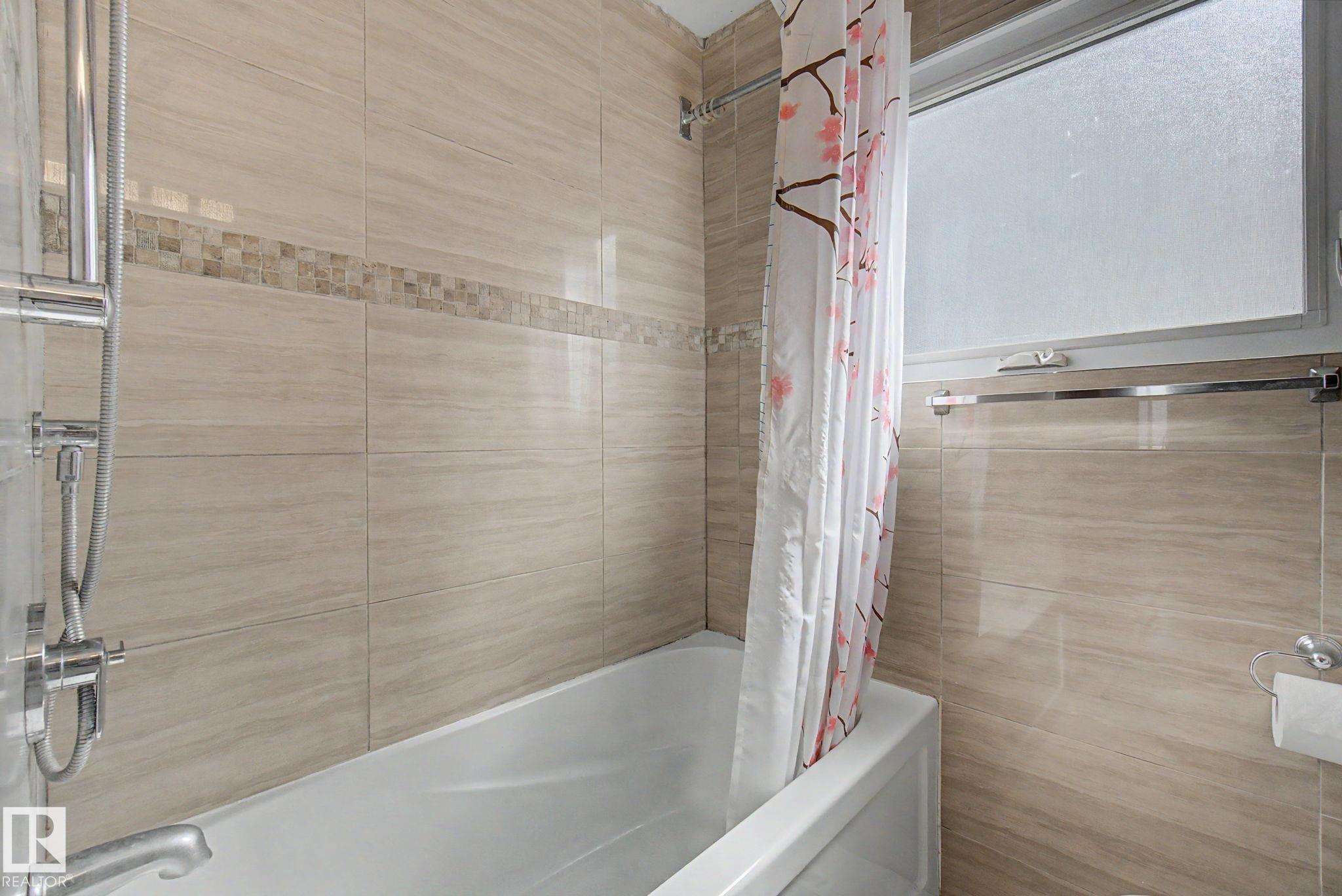 Photo 20 at 5103 54 Avenue, Old Town, Stony Plain