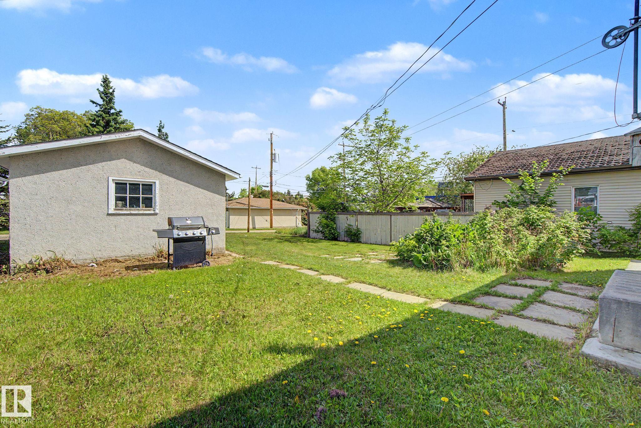Photo 42 at 5103 54 Avenue, Old Town, Stony Plain