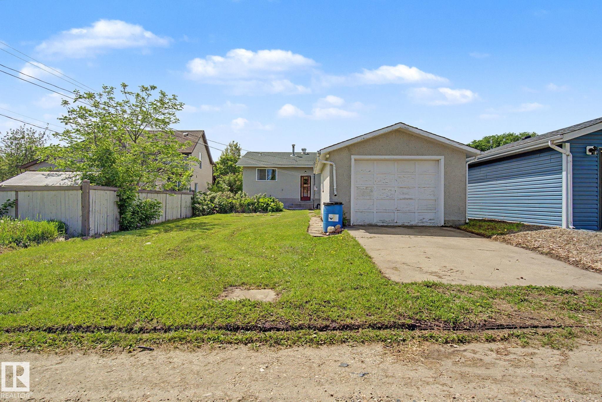 Photo 45 at 5103 54 Avenue, Old Town, Stony Plain