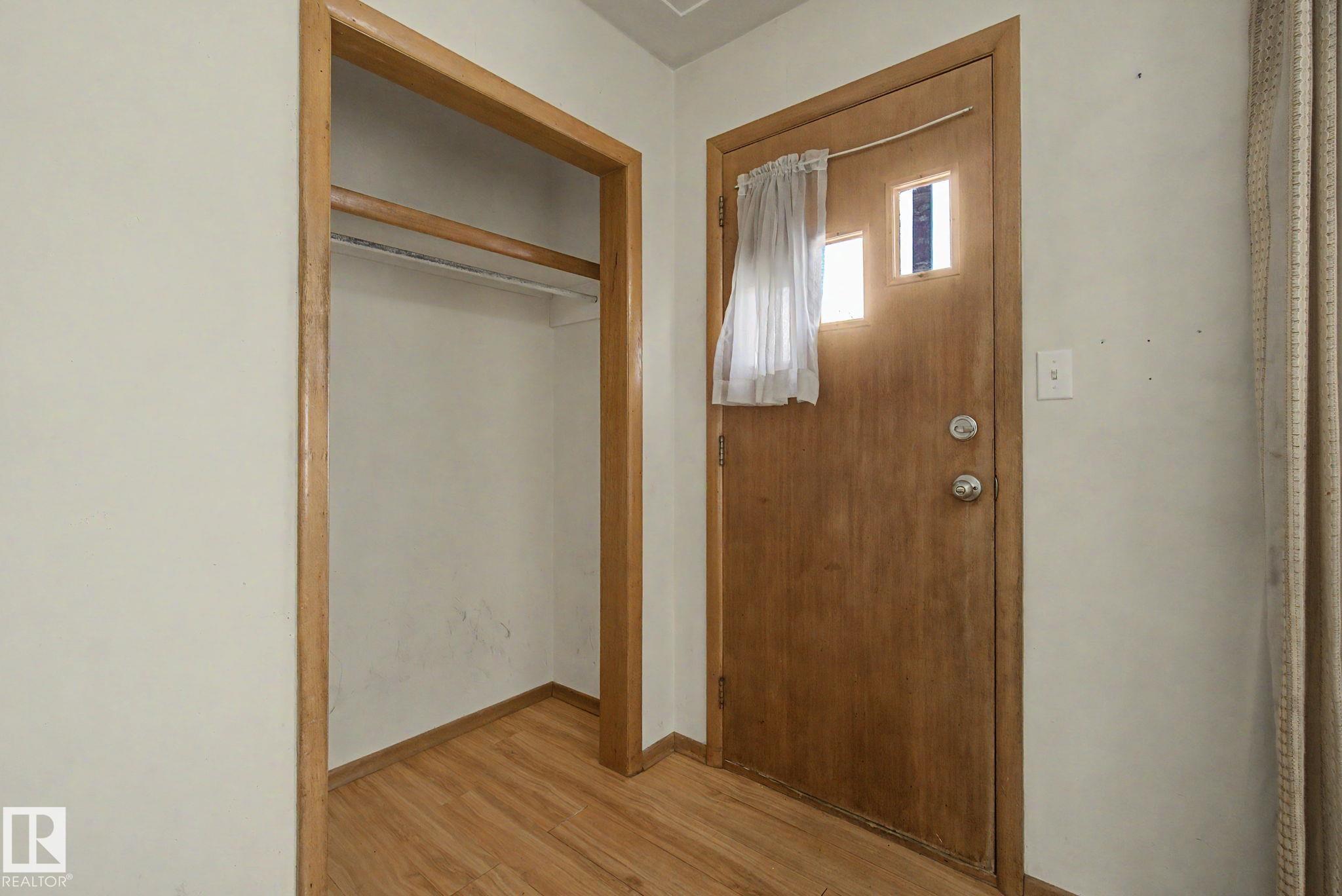 Photo 7 at 5103 54 Avenue, Old Town, Stony Plain