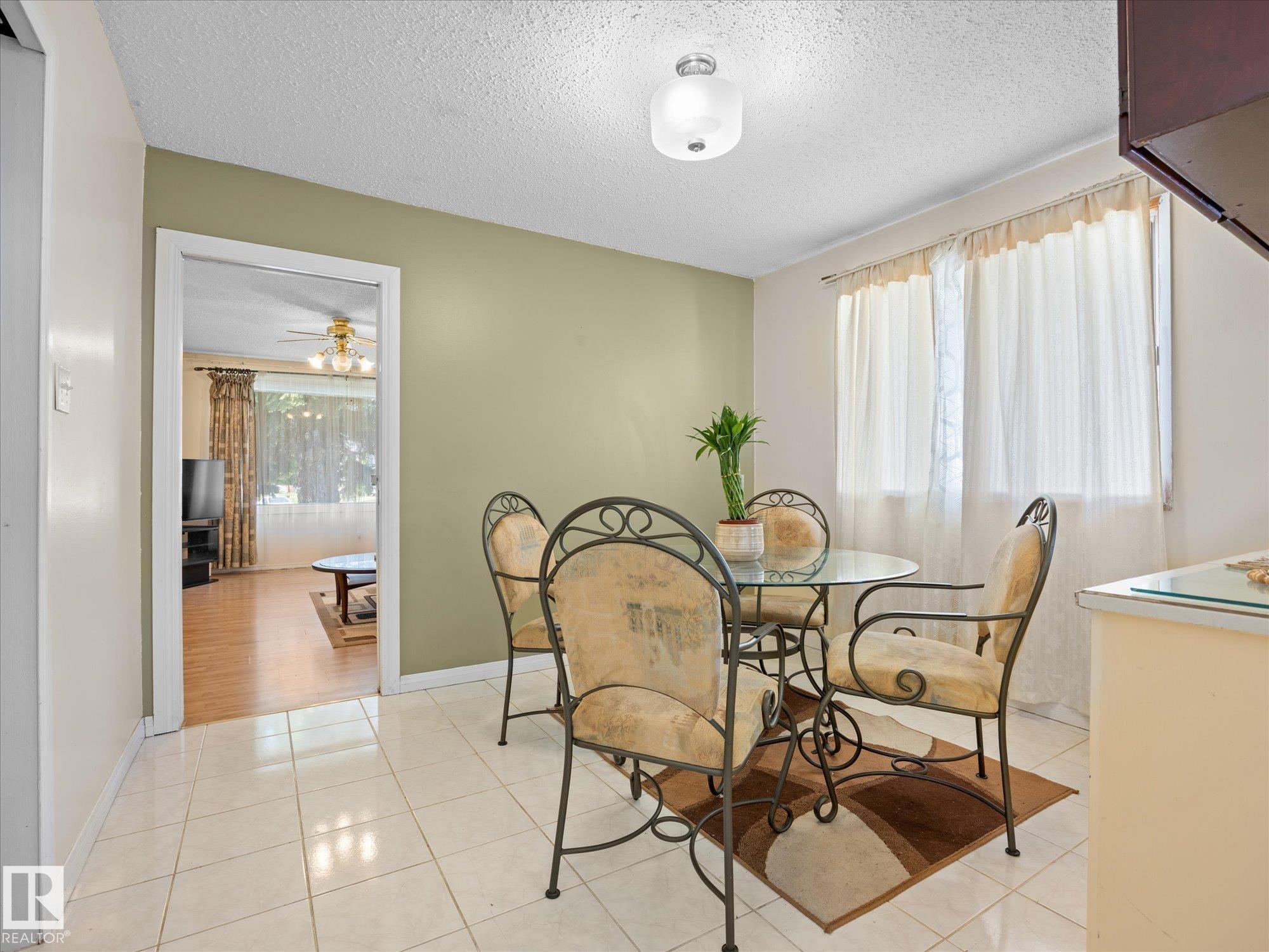 Photo 12 at 11408 165 Avenue NW, Dunluce, Edmonton