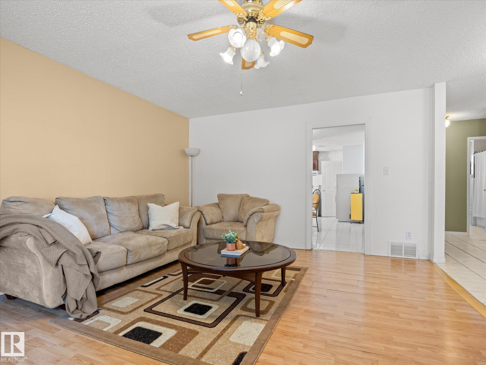 Photo 8 at 11408 165 Avenue NW, Dunluce, Edmonton