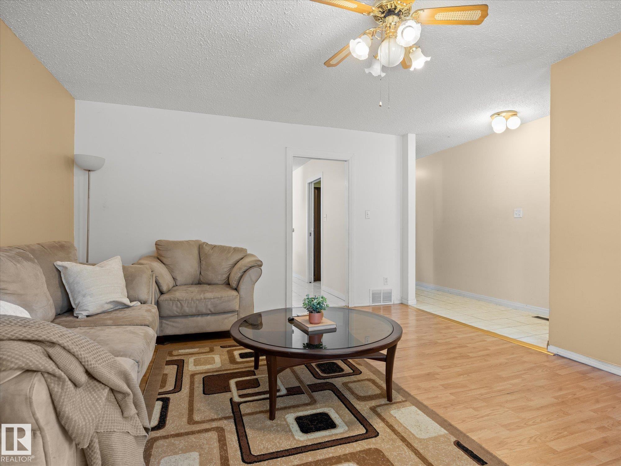 Photo 9 at 11408 165 Avenue NW, Dunluce, Edmonton