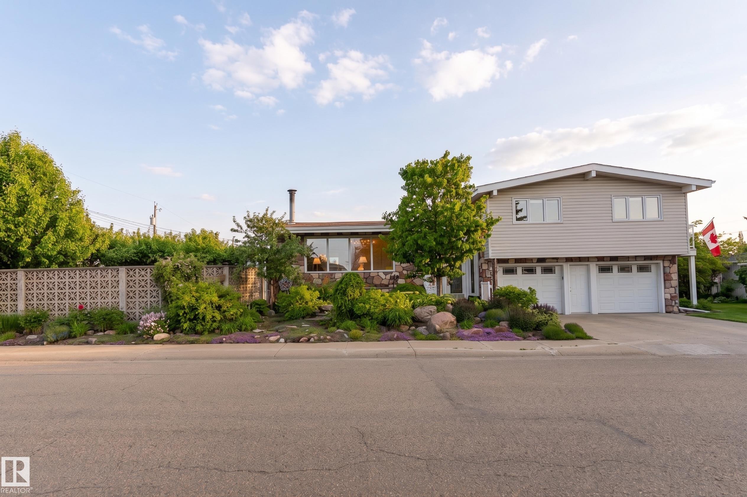 Photo 20 at 7802 132a Avenue NW, Delwood, Edmonton