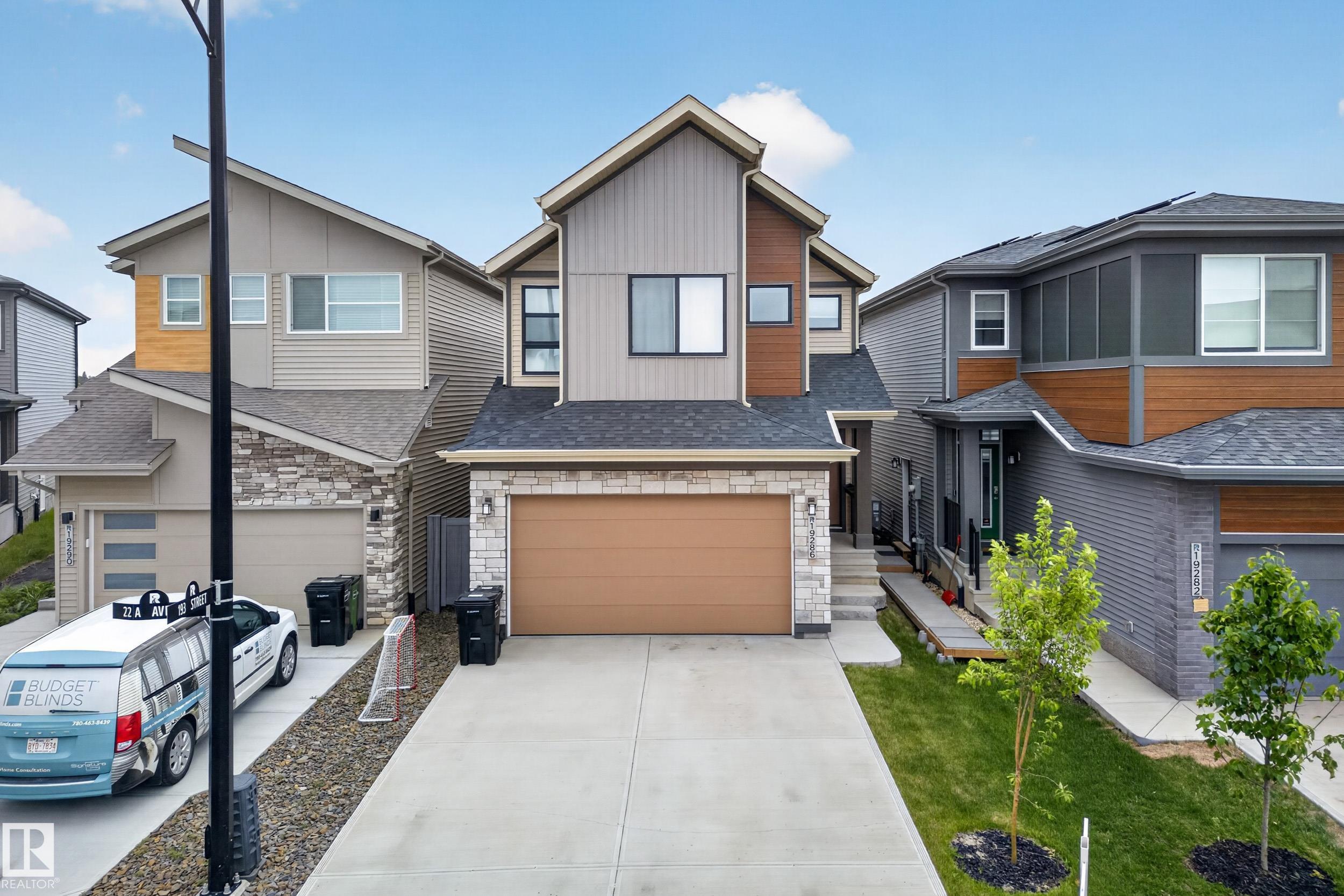 19286 22a Avenue NW, River's Edge, Edmonton