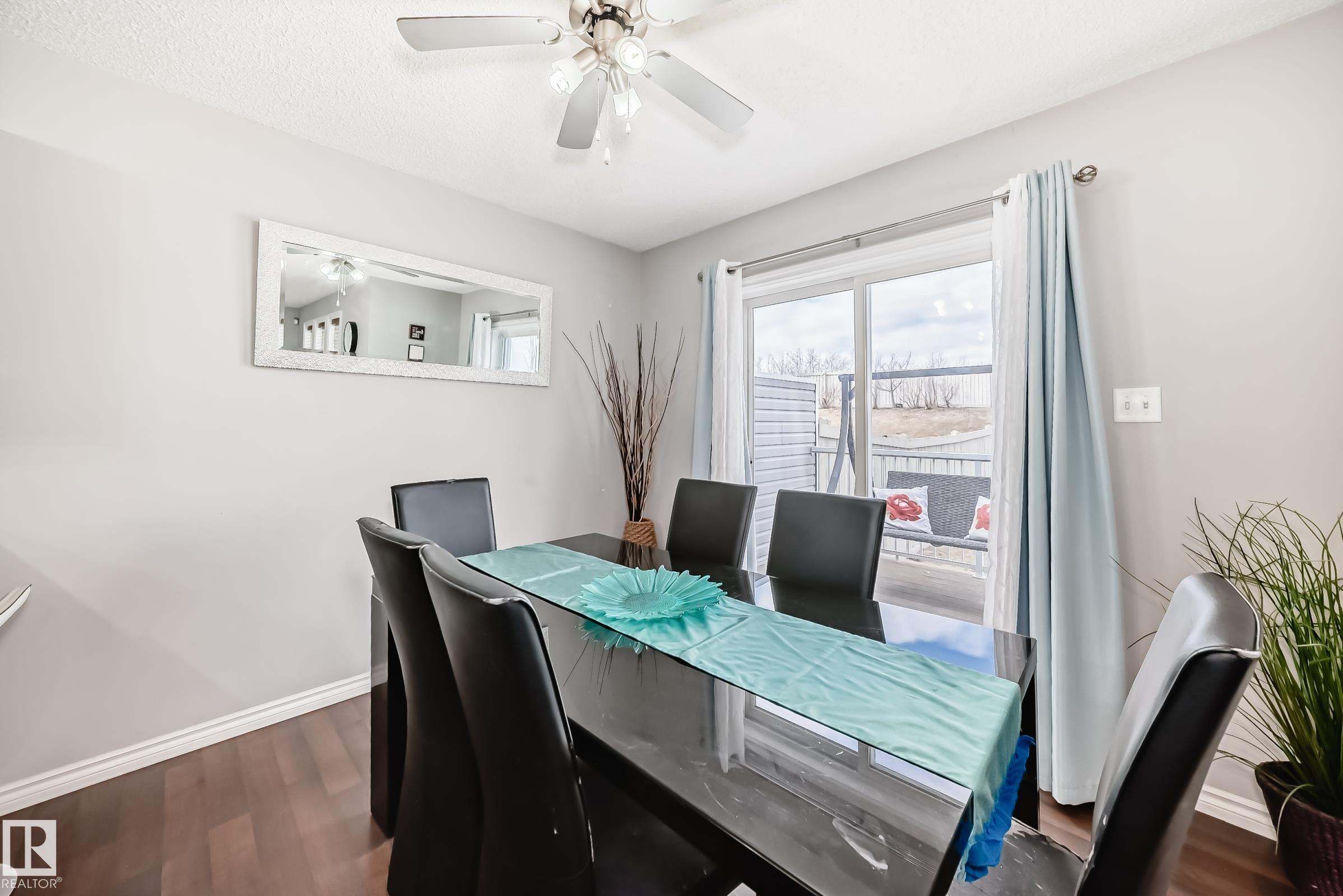 Photo 12 at 3734 9 Street NW, Maple Crest, Edmonton