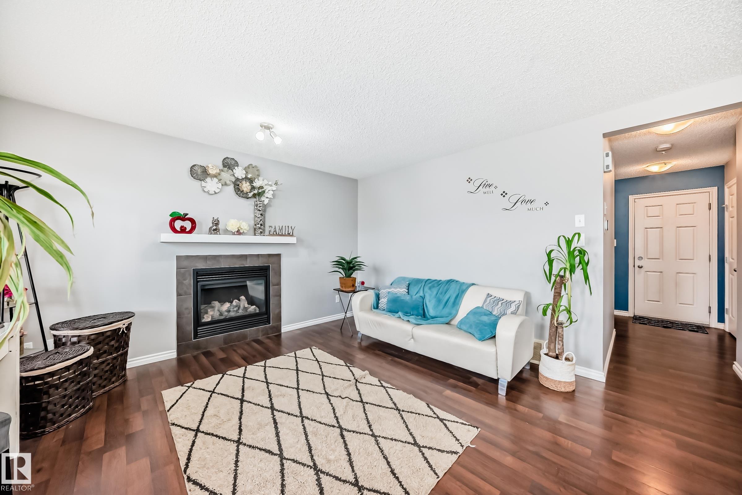 Photo 17 at 3734 9 Street NW, Maple Crest, Edmonton