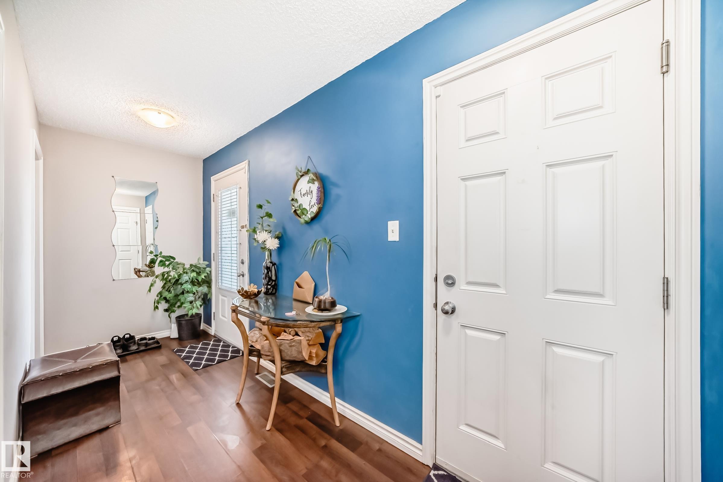 3734 9 Street NW, Maple Crest, Edmonton