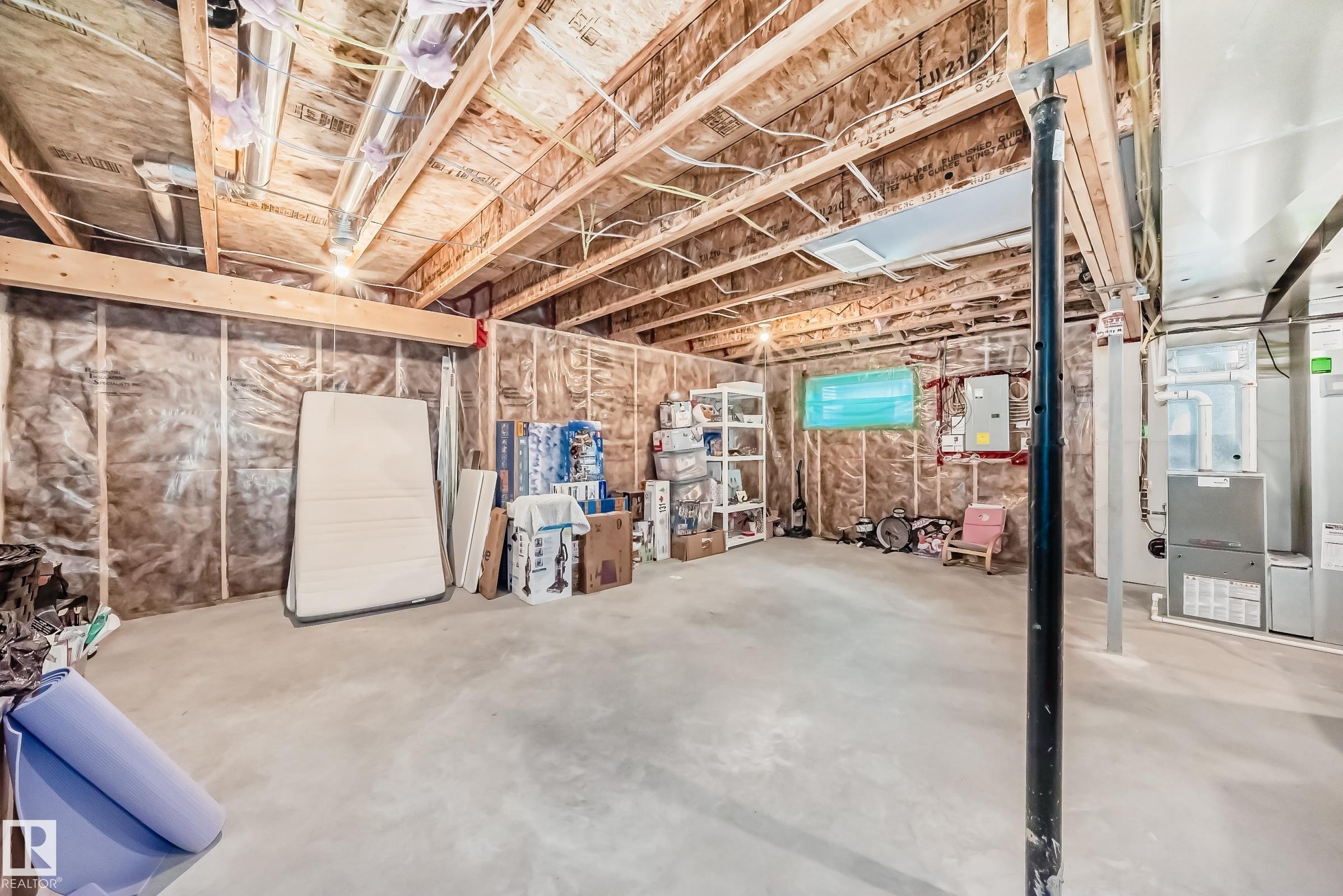 Photo 31 at 3734 9 Street NW, Maple Crest, Edmonton