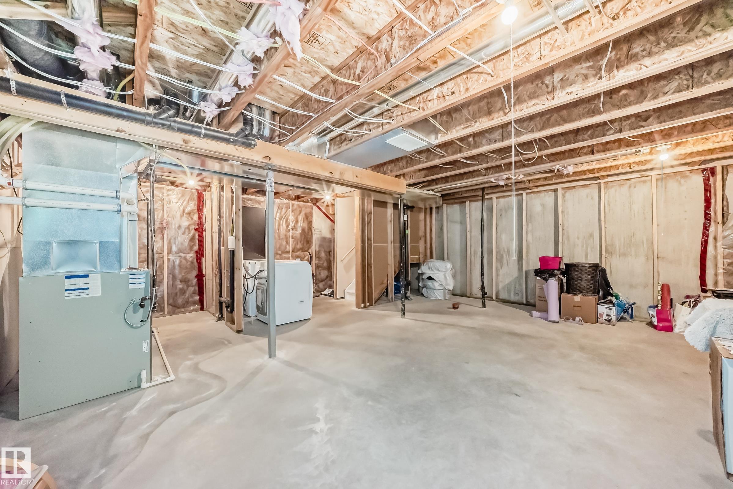 Photo 33 at 3734 9 Street NW, Maple Crest, Edmonton