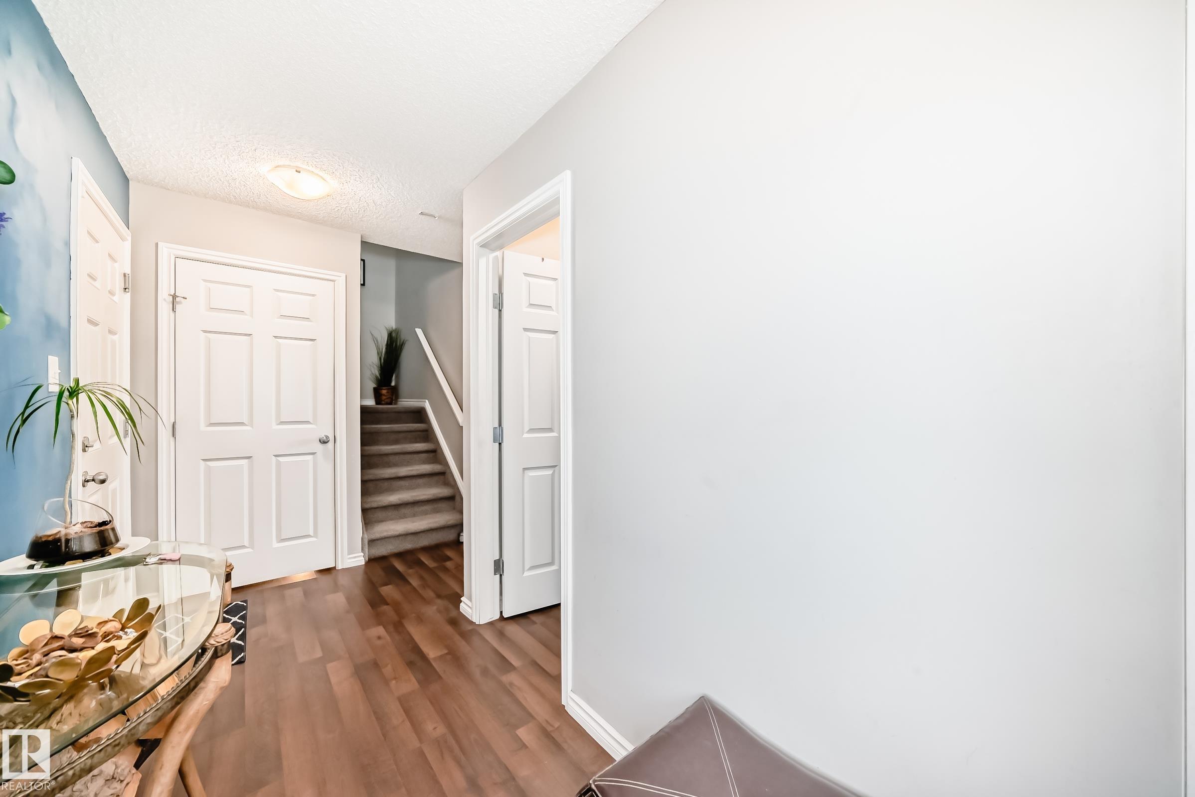 3734 9 Street NW, Maple Crest, Edmonton