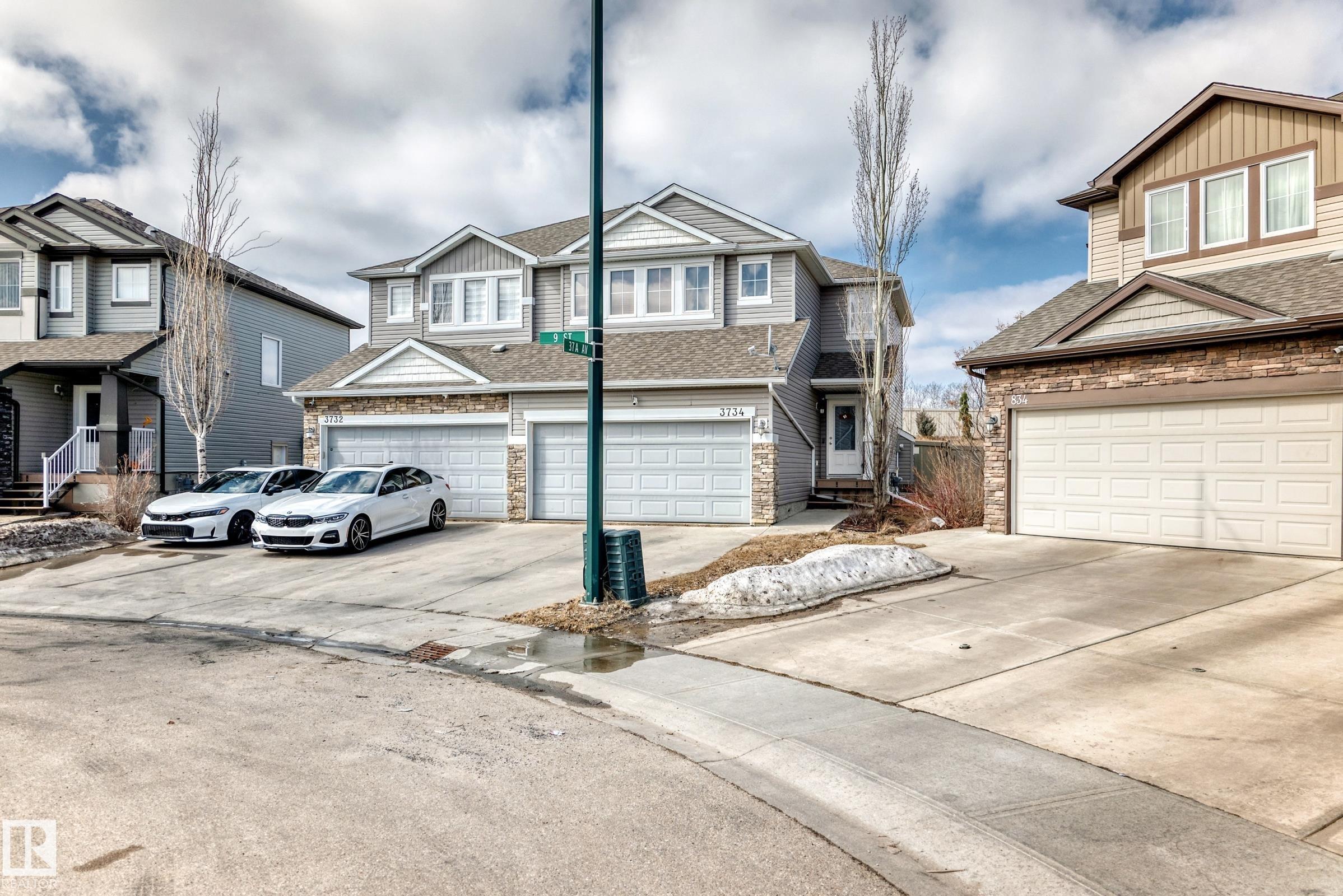 Photo 46 at 3734 9 Street NW, Maple Crest, Edmonton