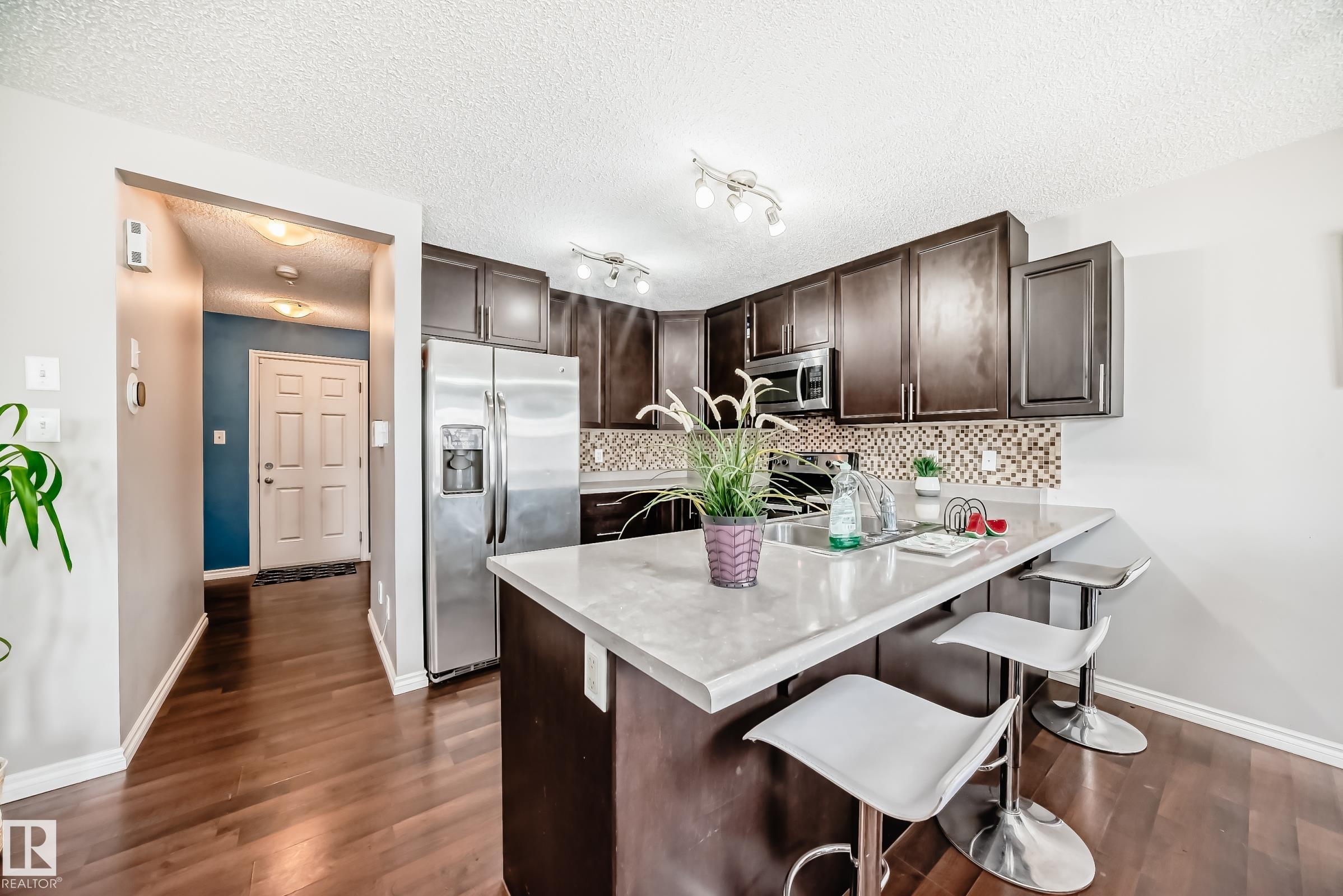 Photo 6 at 3734 9 Street NW, Maple Crest, Edmonton