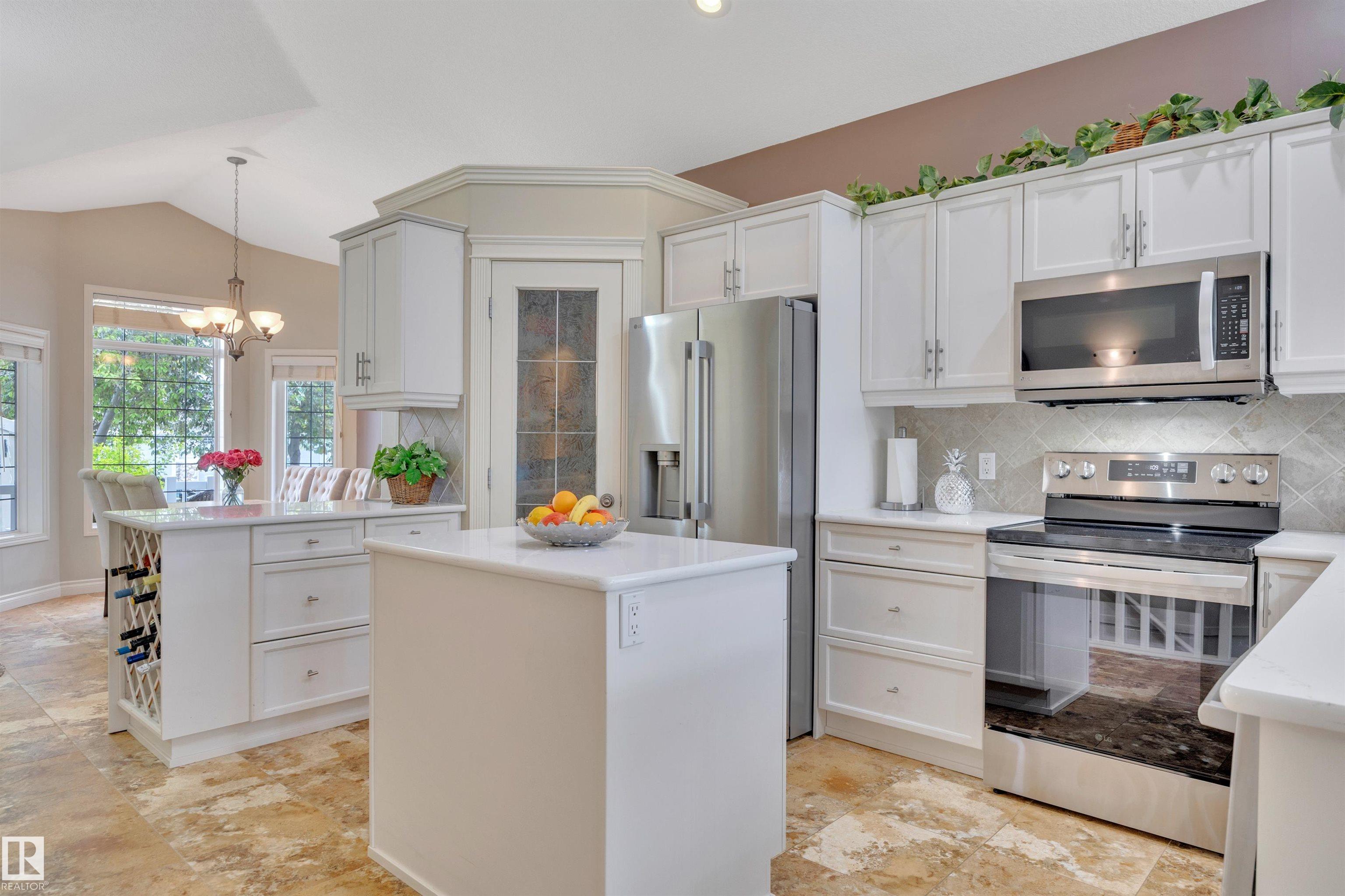 Photo 17 at 27 Briarwood Village, Graybriar, Stony Plain