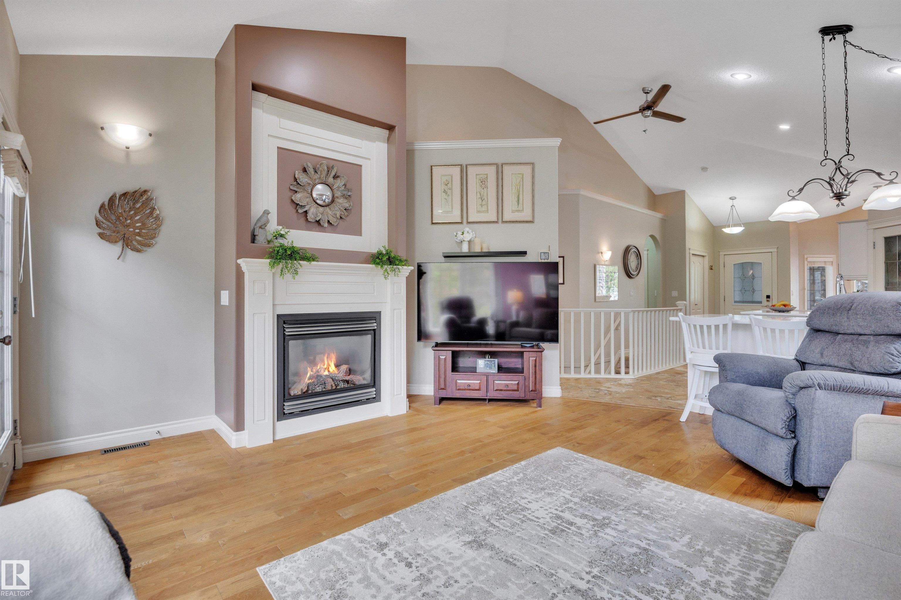 Photo 9 at 27 Briarwood Village, Graybriar, Stony Plain