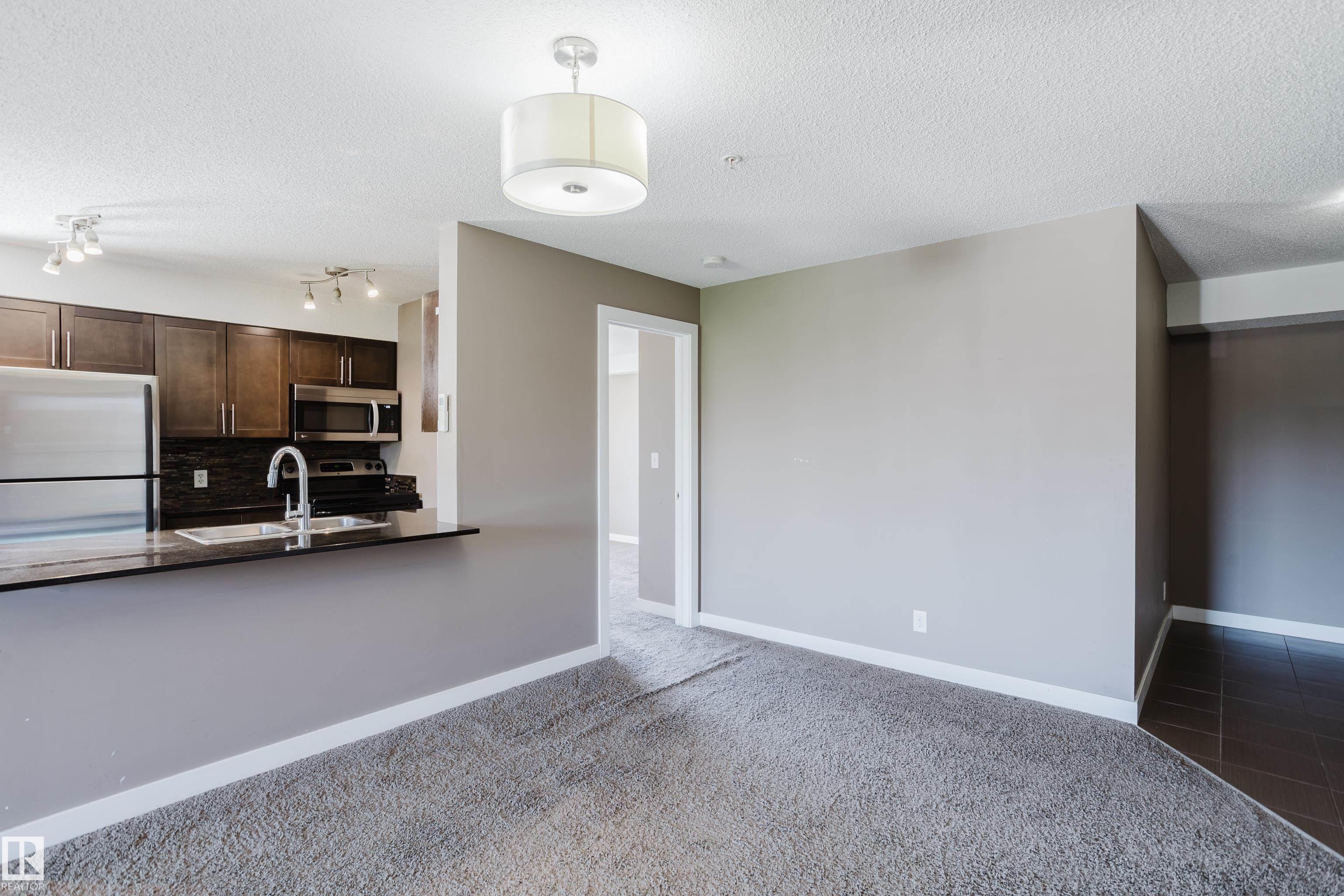 301 - 11820 22 Avenue SW, Rutherford, Edmonton