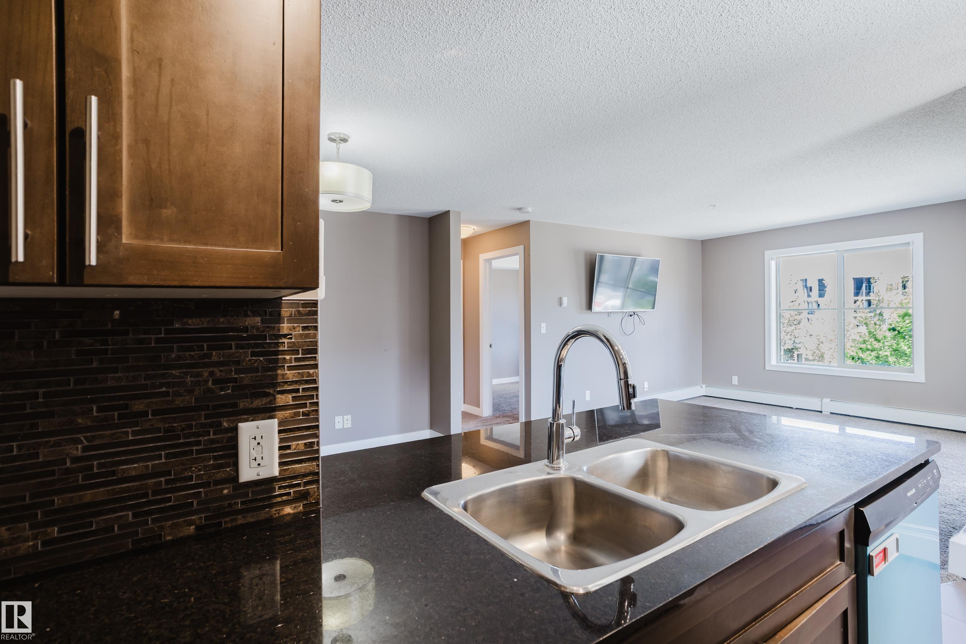 Photo 8 at 301 - 11820 22 Avenue SW, Rutherford, Edmonton