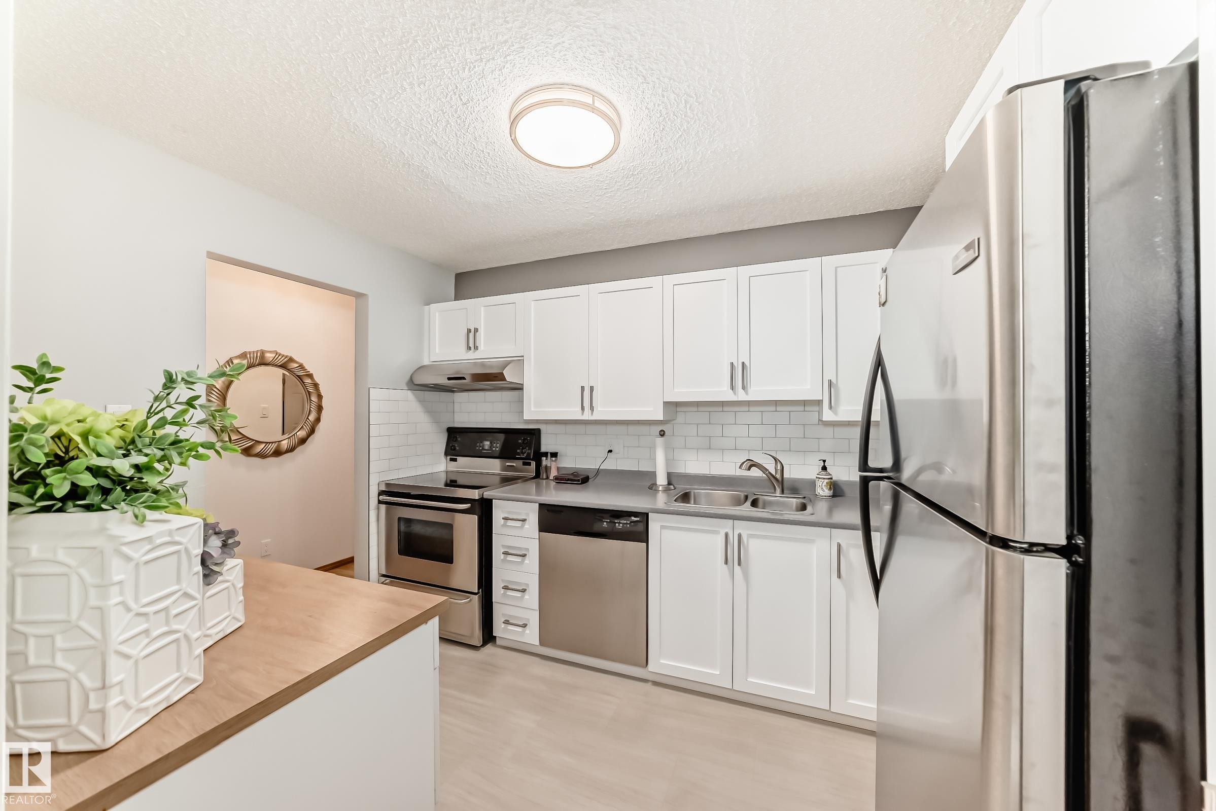 Photo 12 at 403 - 11020 19 Avenue NW, Keheewin, Edmonton