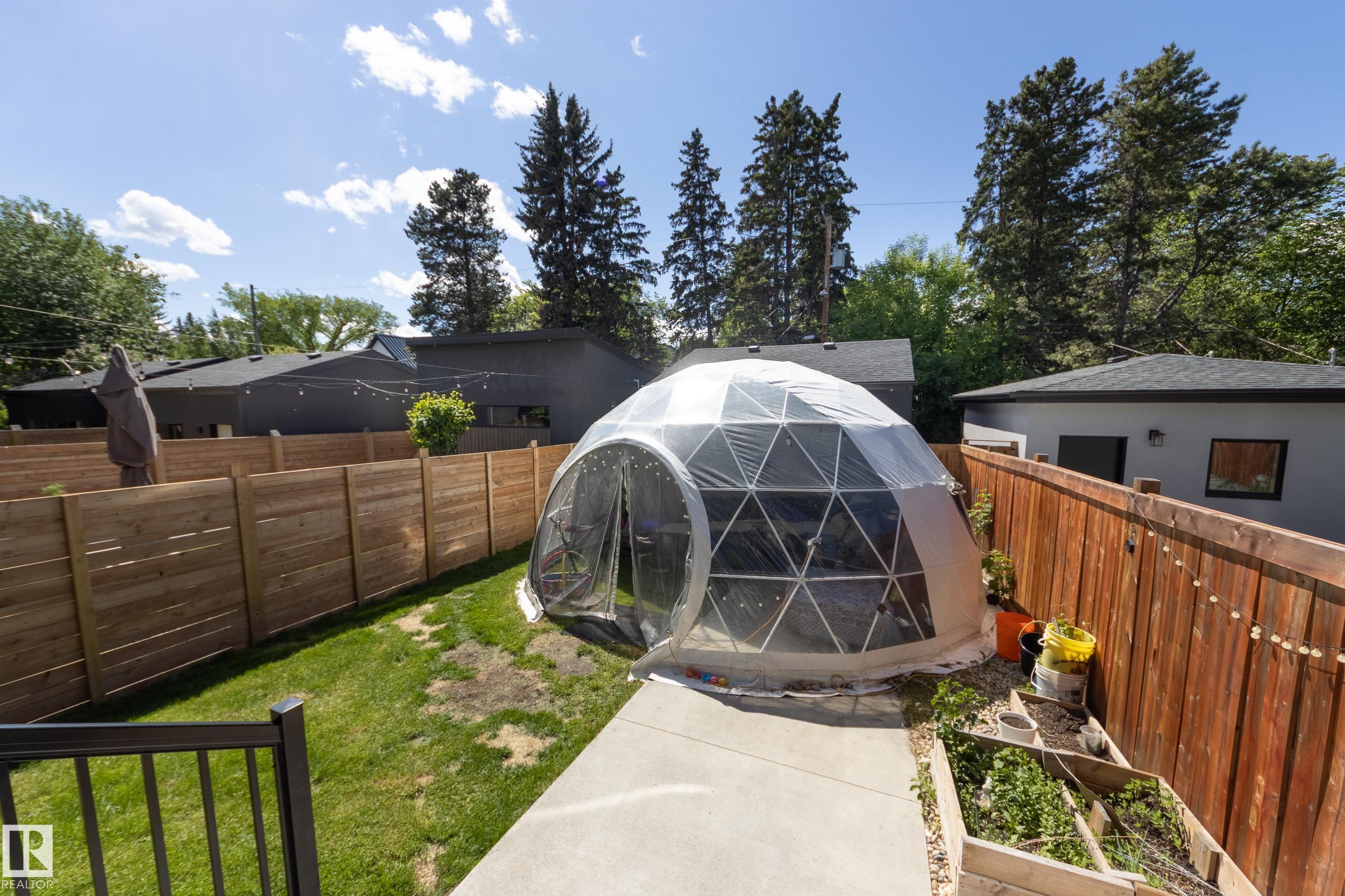 Photo 37 at 9108 117 Street NW, Windsor Park, Edmonton